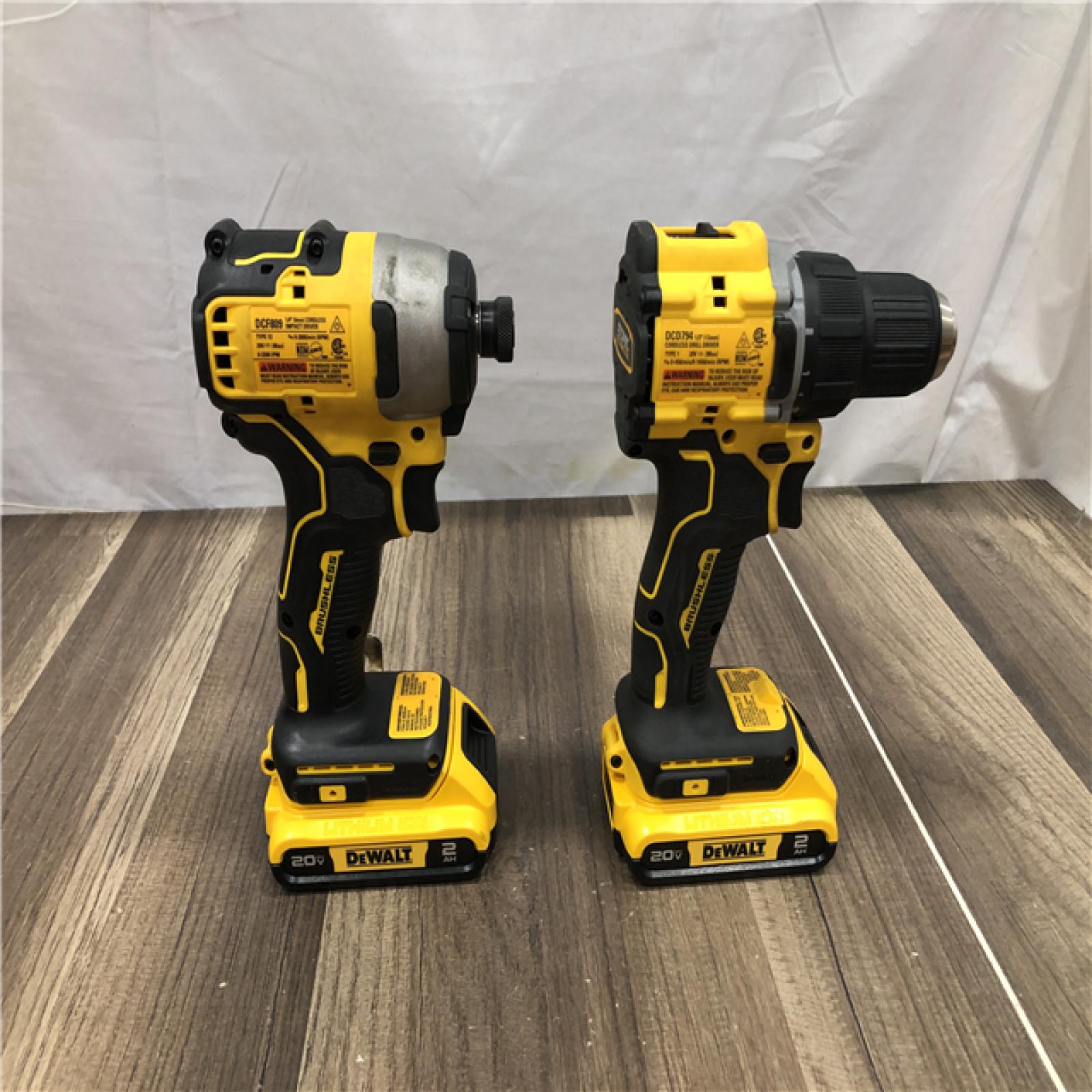 AS-IS DEWALT ATOMIC 20-Volt MAX Lithium-Ion Cordless Combo Kit