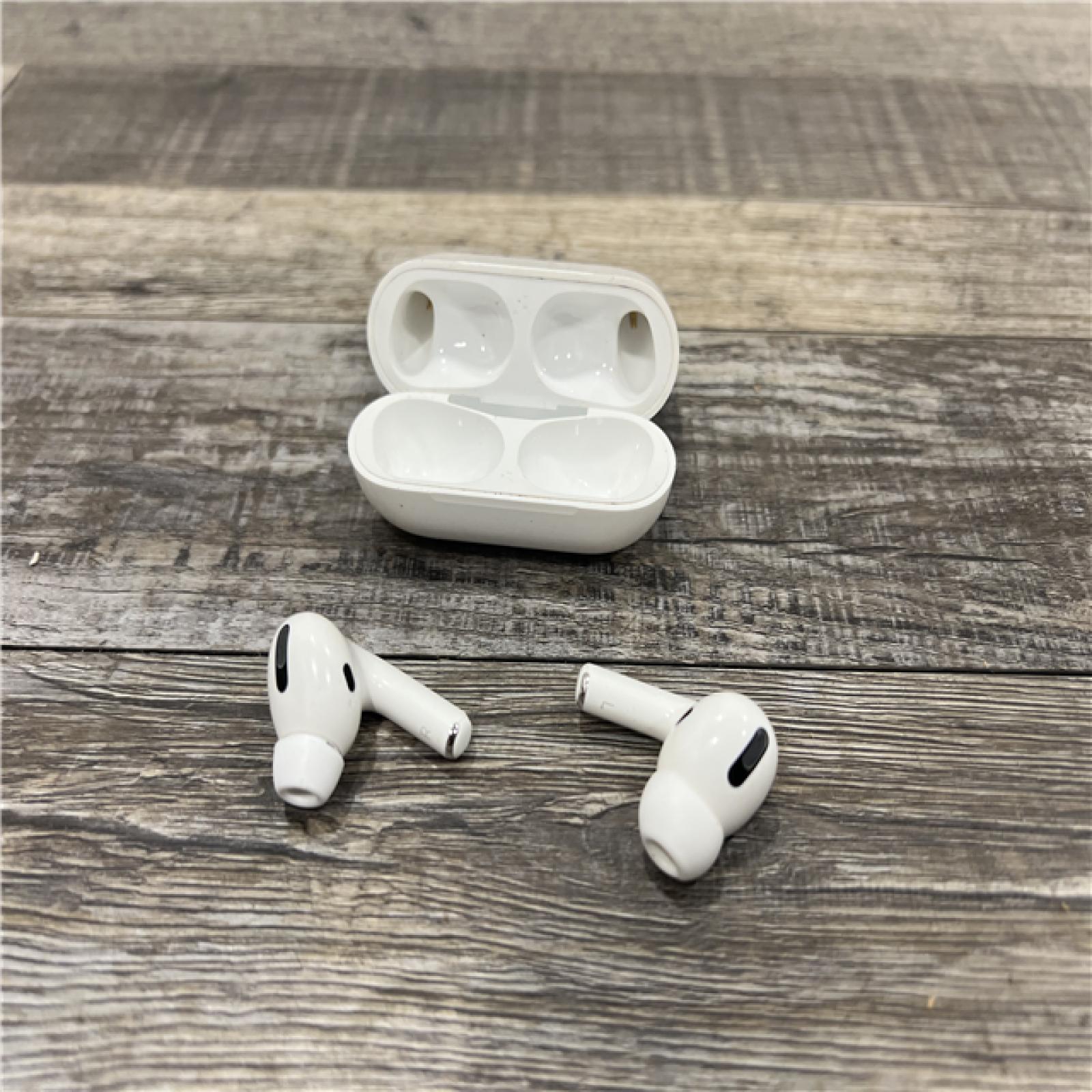 AS-IS AirPods Pro 1 And MagSafe Charging Case