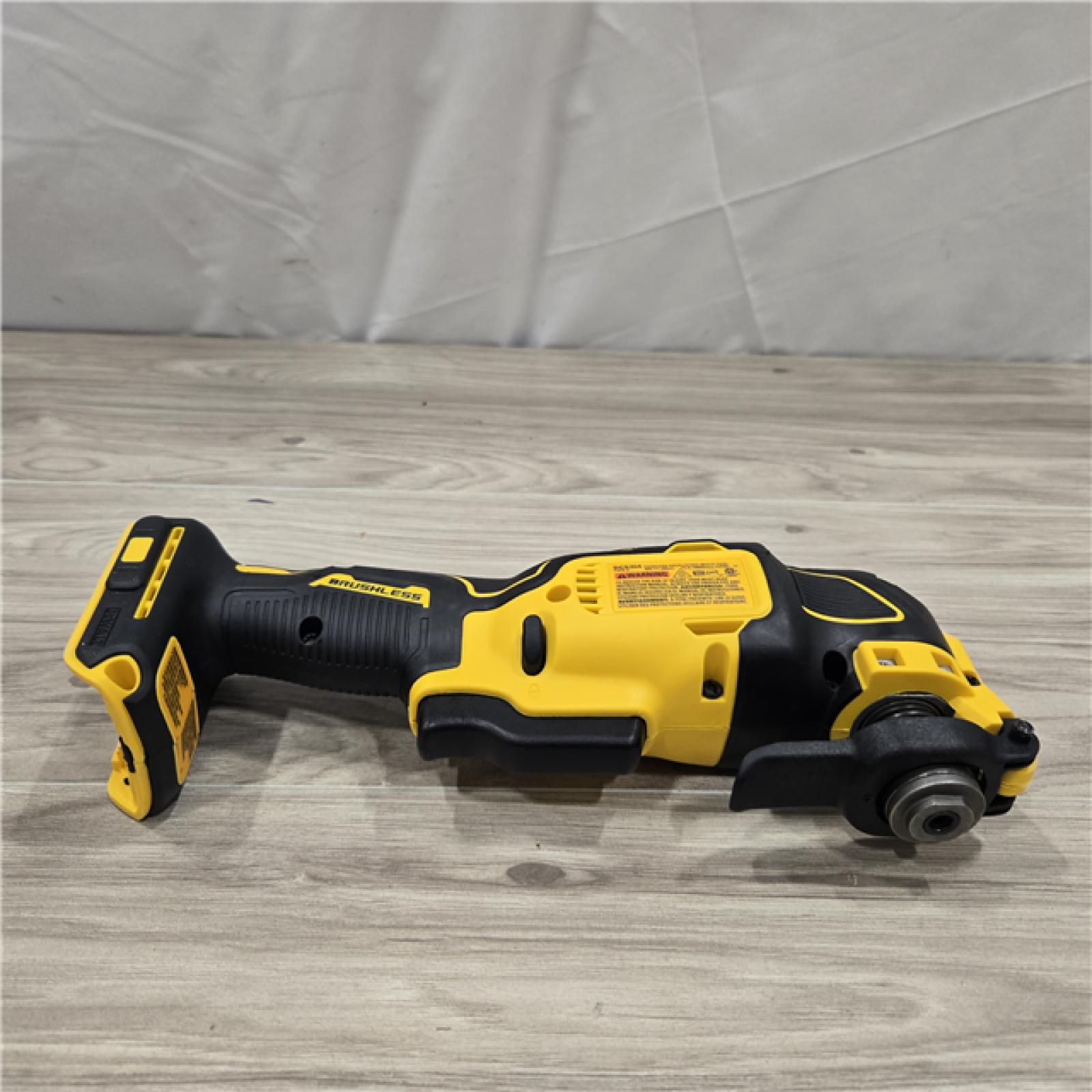 AS-IS DEWALT ATOMIC 20V MAX Cordless Oscillating Multi Tool (Tool Only)
