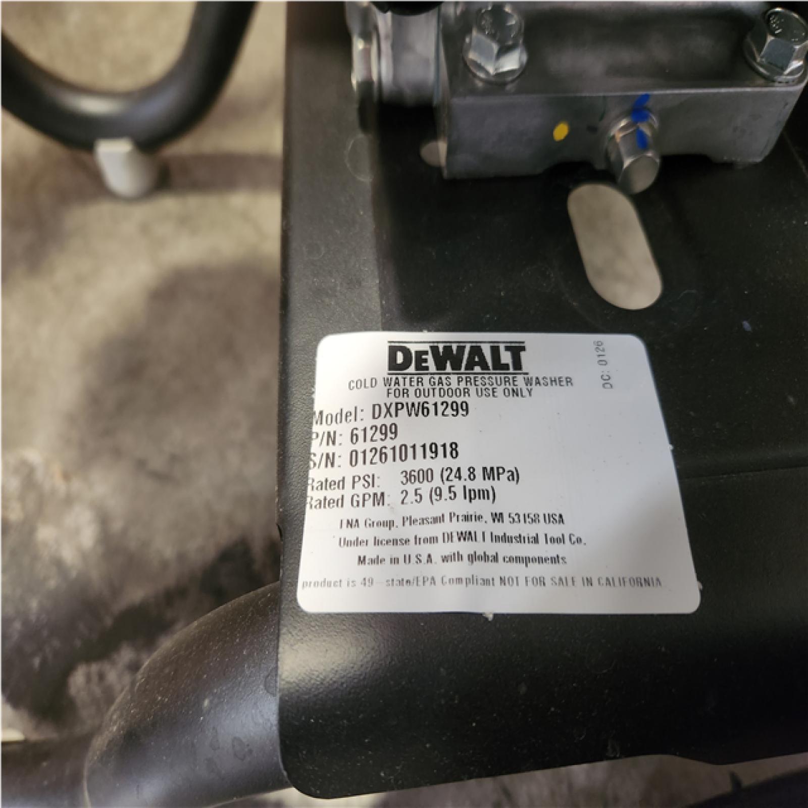 Phoenix LIKE NEW DEWALT 3600 PSI 2.5 GPM Cold Water Gas Professional Pressure Washer with HONDA GX200 Engine