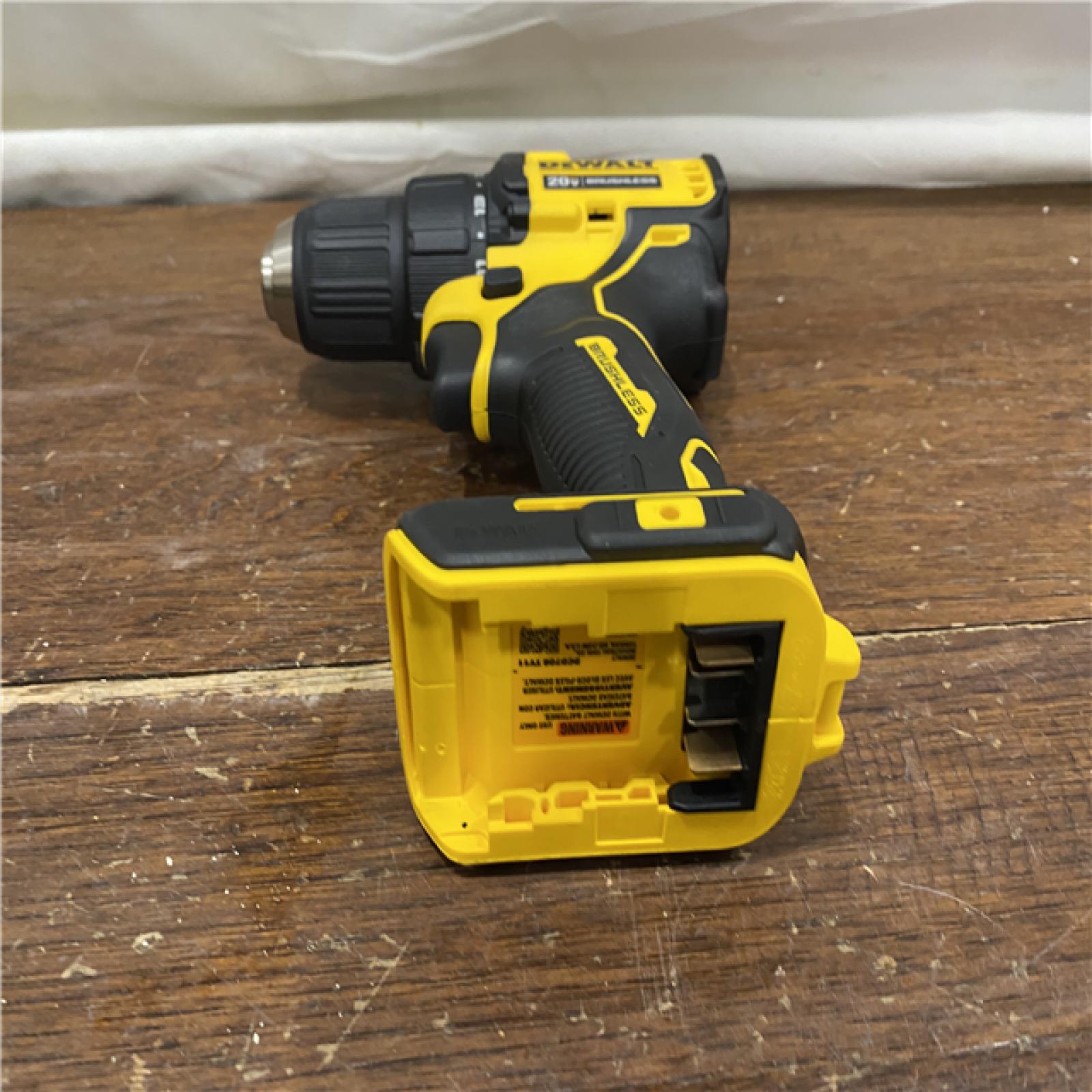AS-IS ATOMIC 20V MAX Cordless Brushless Compact 1/2 in. Drill/Driver, (2) 20V 1.3Ah Batteries, Charger and Bag