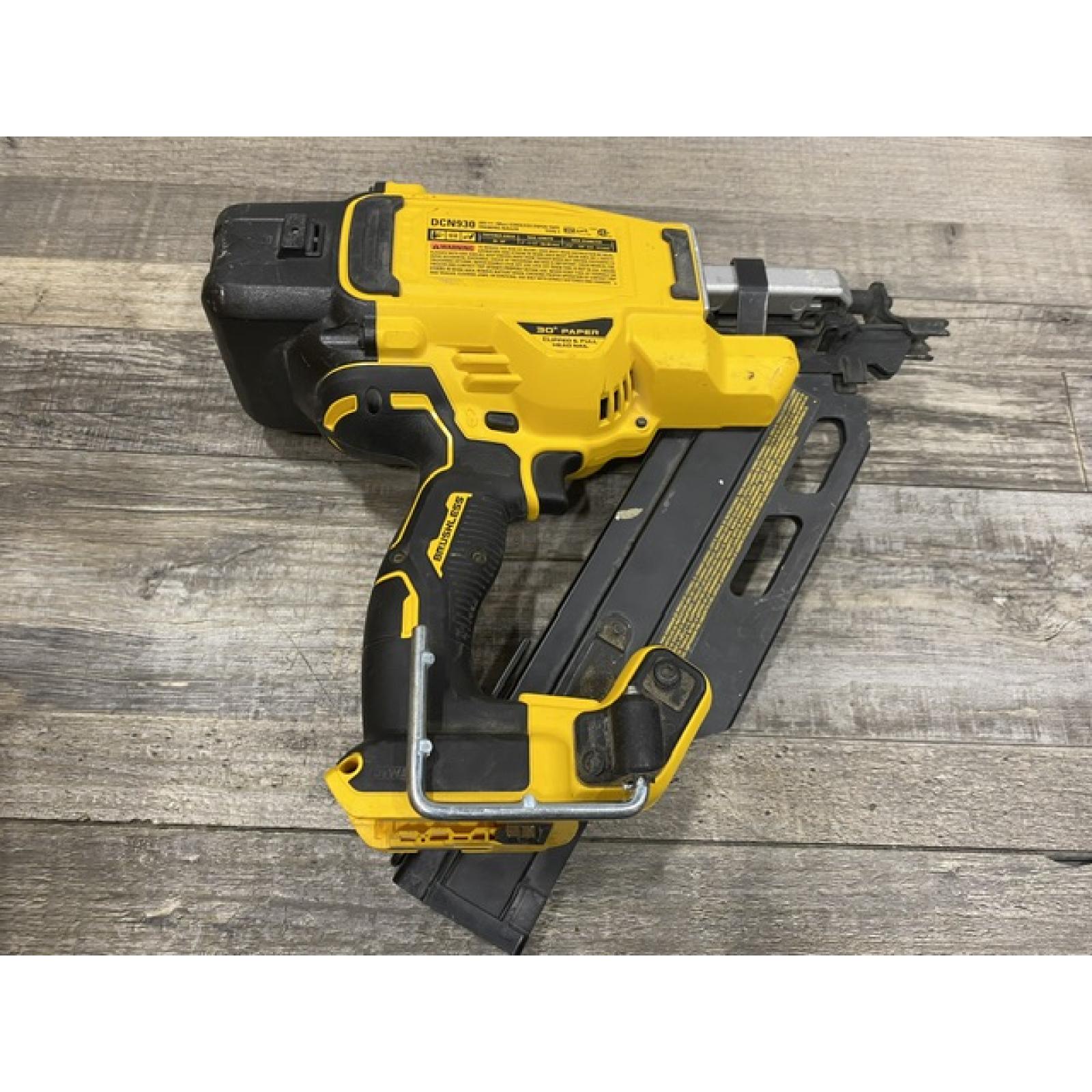 AS-IS DEWALT 20V 30 Degree Cordless Framing Nailer (Tool-Only)