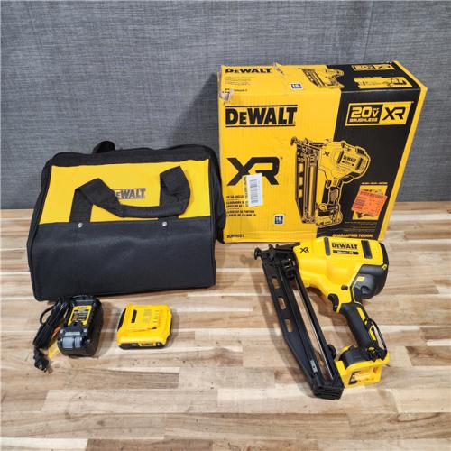 HOUSTON LOCATION - AS-IS DEWALT 20V MAX XR 16-Gauge Electric Cordless Angled Finishing Nailer Kit