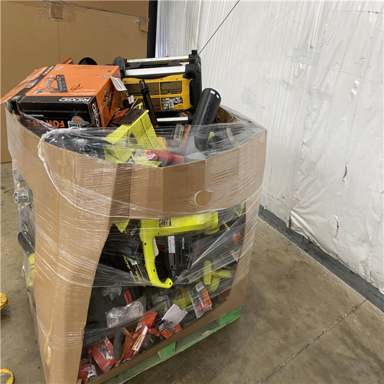 Houston Location AS IS - Tool Pallet