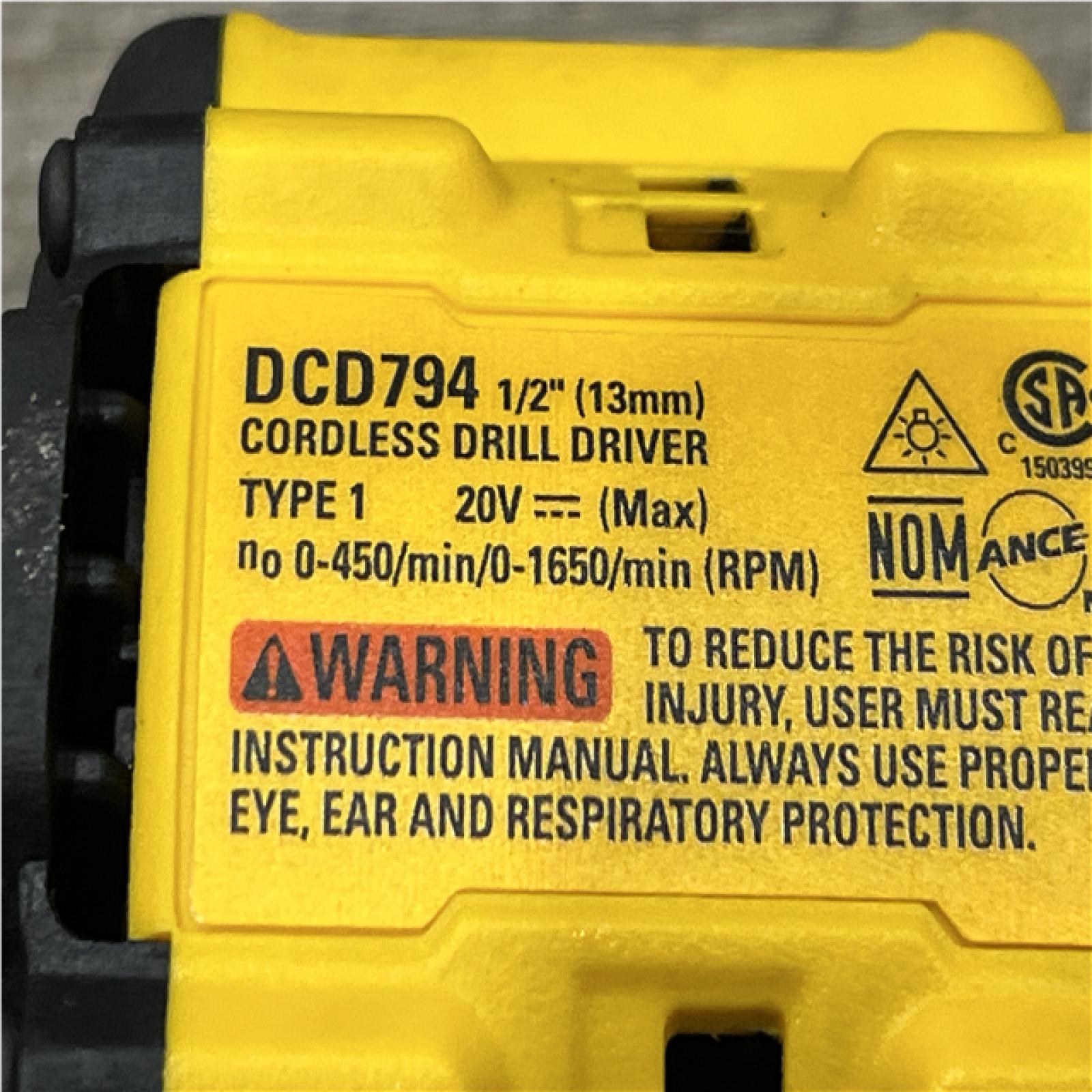 AS-IS DEWALT Atomic 20V Lithium-Ion Cordless Compact 1/2 in. Drill/Driver Kit