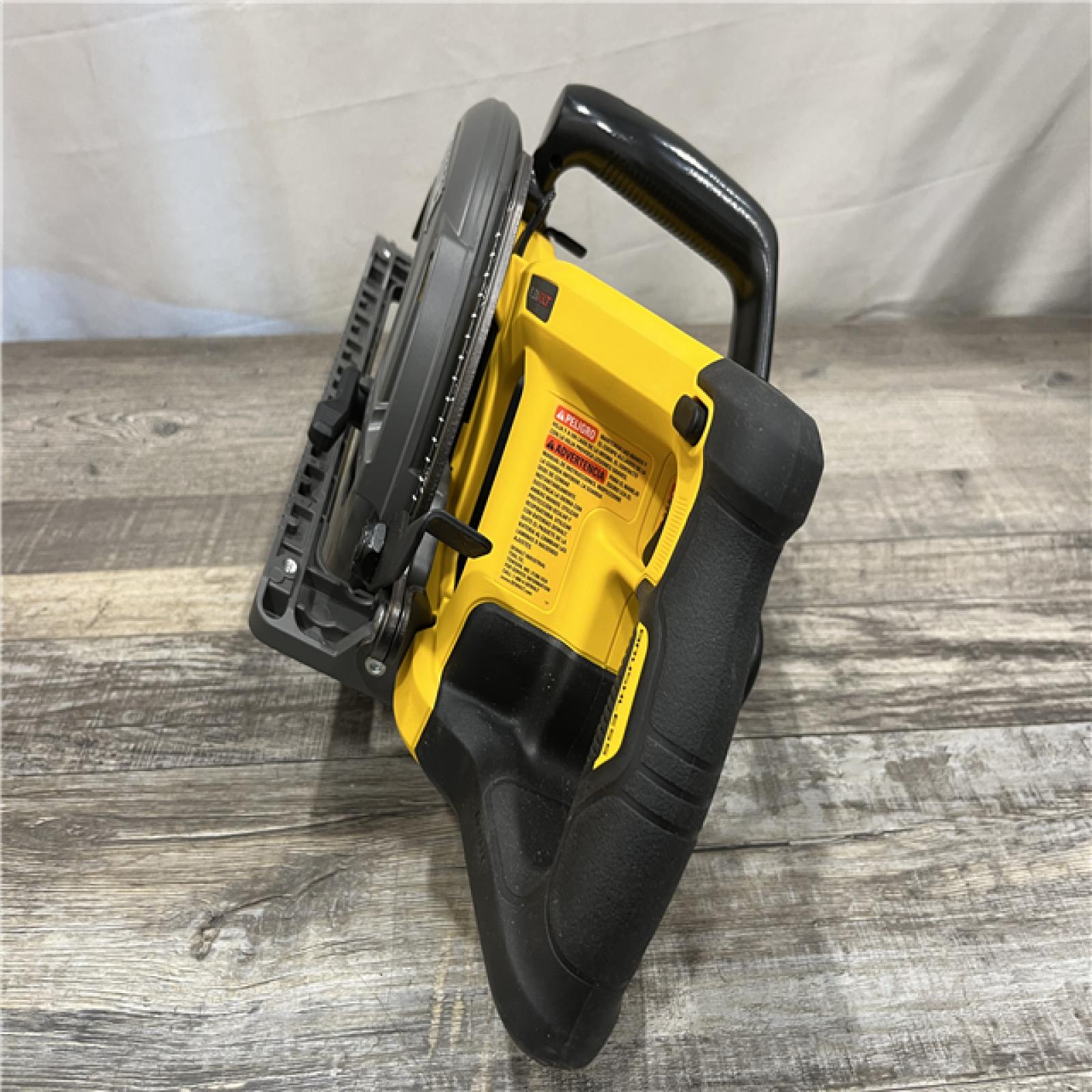 AS-IS DEWALT FLEXVOLT 60V MAX Cordless Brushless 7-1/4 in. Wormdrive Style Circular Saw (Tool Only)