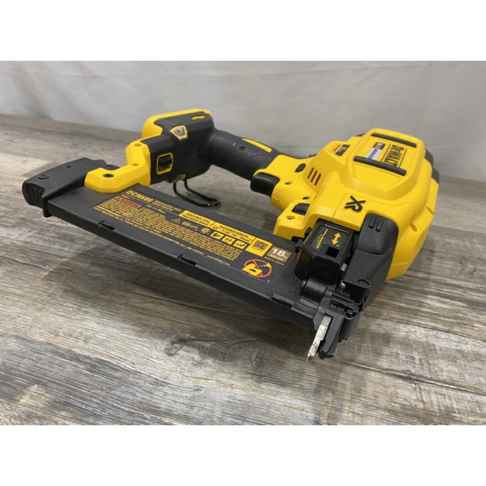AS-IS DEWALT 20V MAX XR Lithium-Ion Electric Cordless 18-Gauge Brad Nailer (Tool Only)