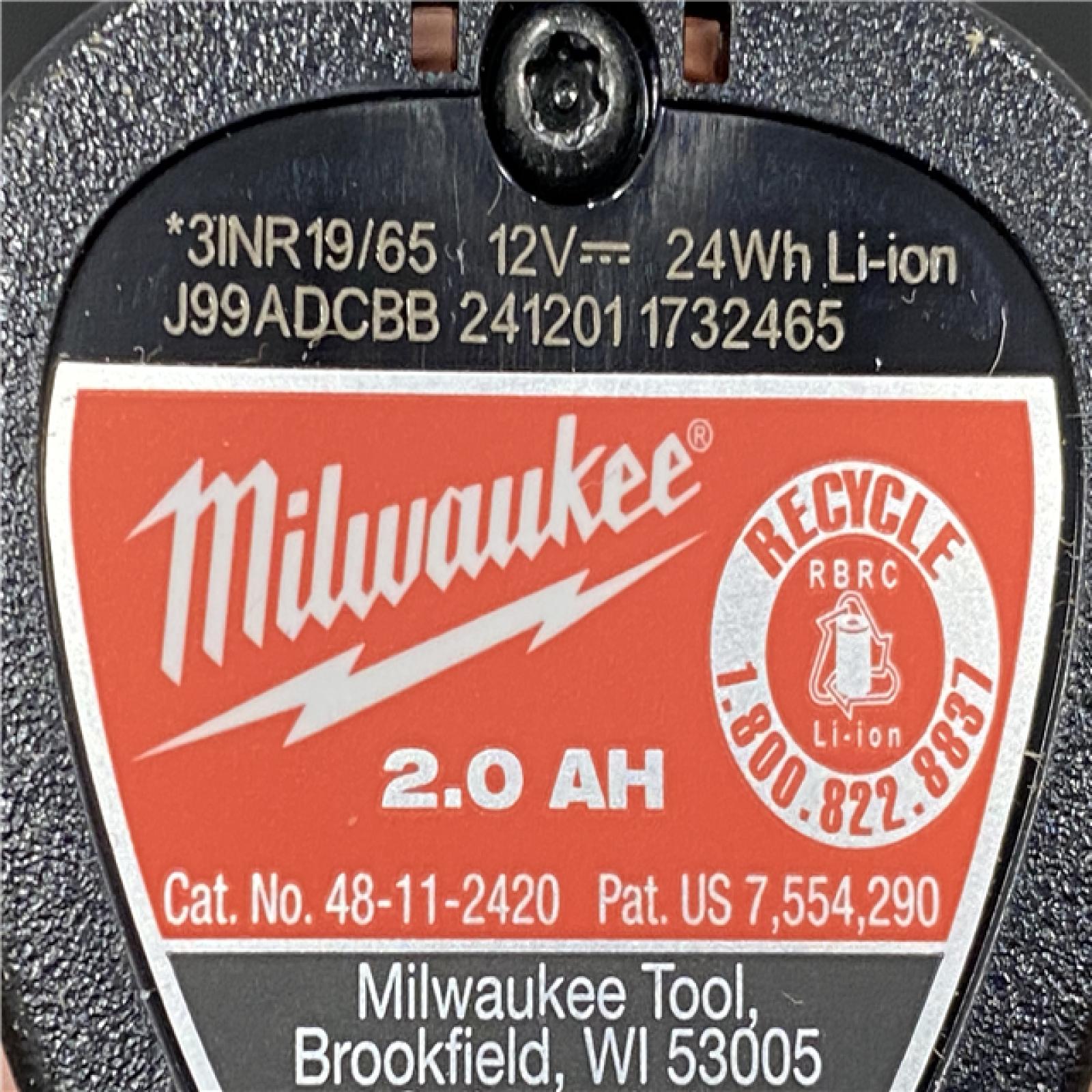 AS-IS Milwaukee Men's X-Large 12-Volt Lithium-Ion Cordless Axis Black Heated Vest Kit