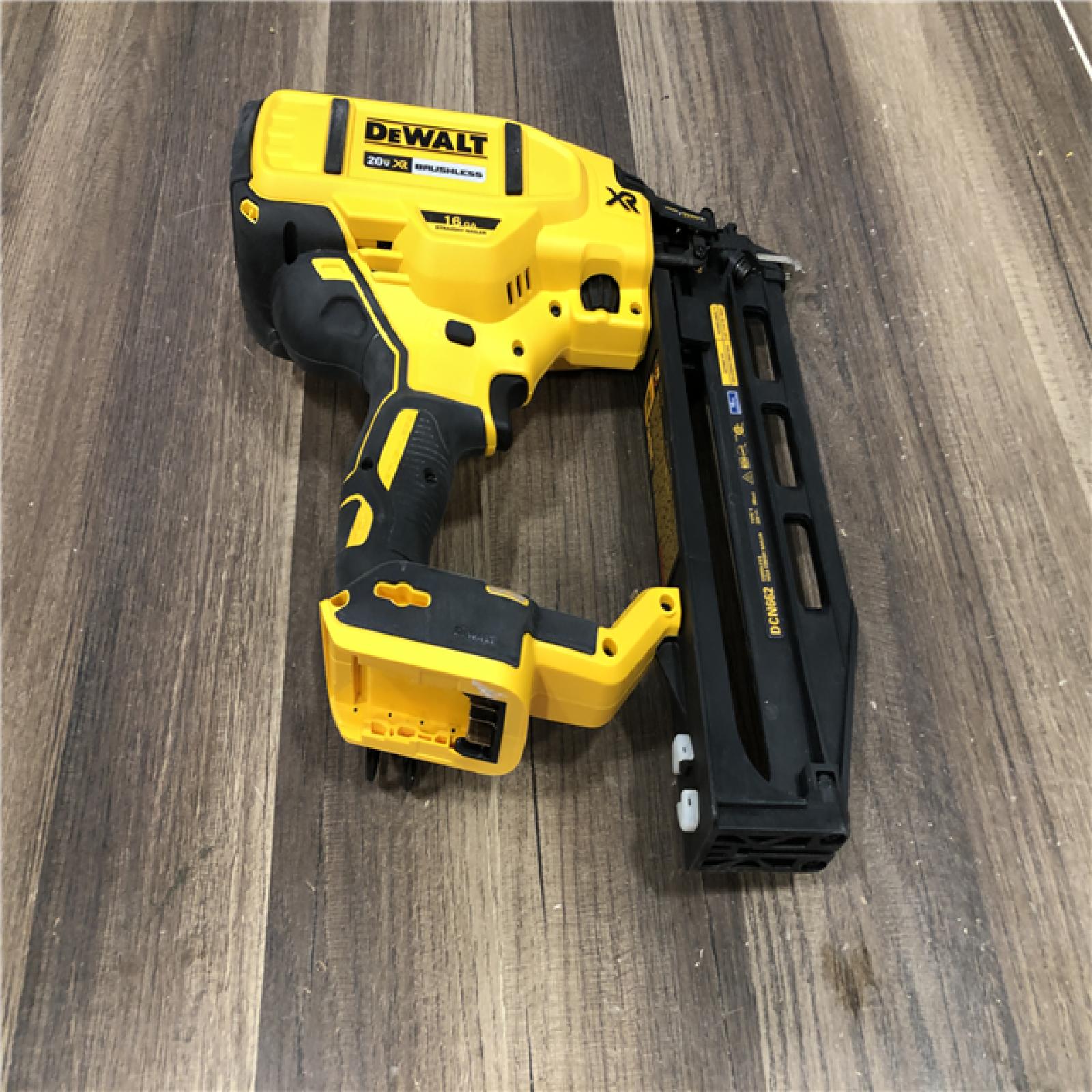 AS-IS DEWALT 20V MAX XR 16-Gauge Lithium-Ion Cordless Finish Nailer (Tool Only)