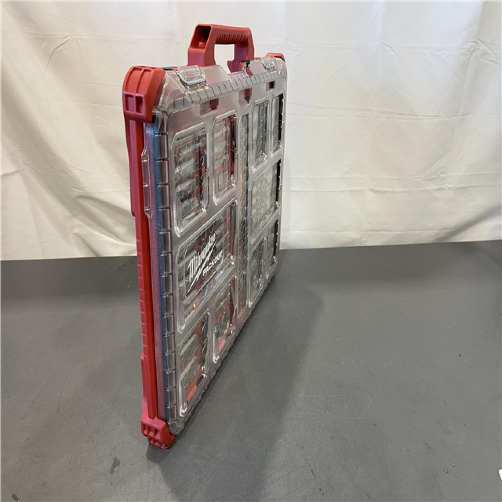AS-IS - MILWAUKEE 1/4 & 1/8 METRIC & SAE RATCHET AND SOCKET SET
