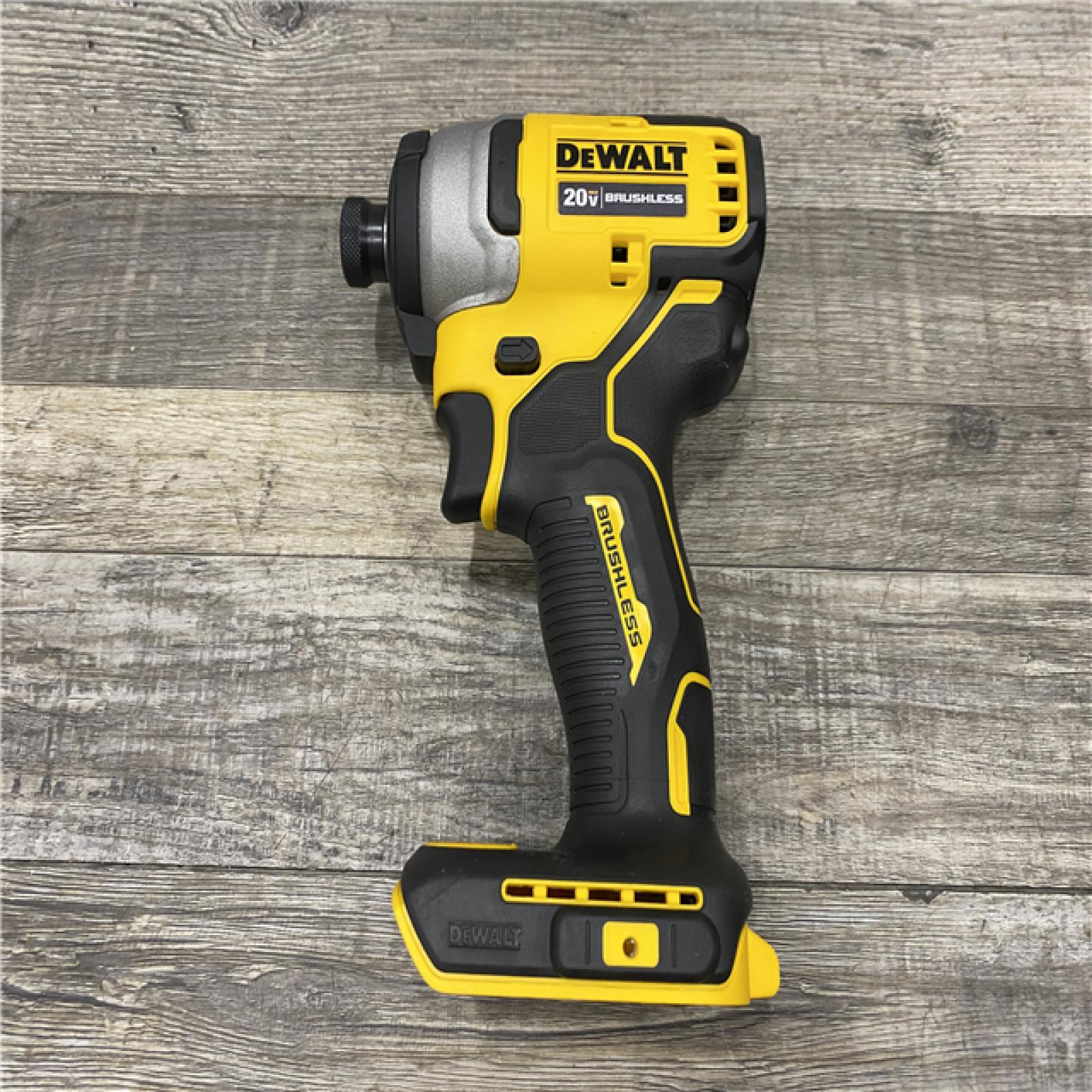 AS-IS DEWALT Atomic 20V Max Lithium-Ion Brushless Cordless Compact 1/4 in. Impact Driver Kit