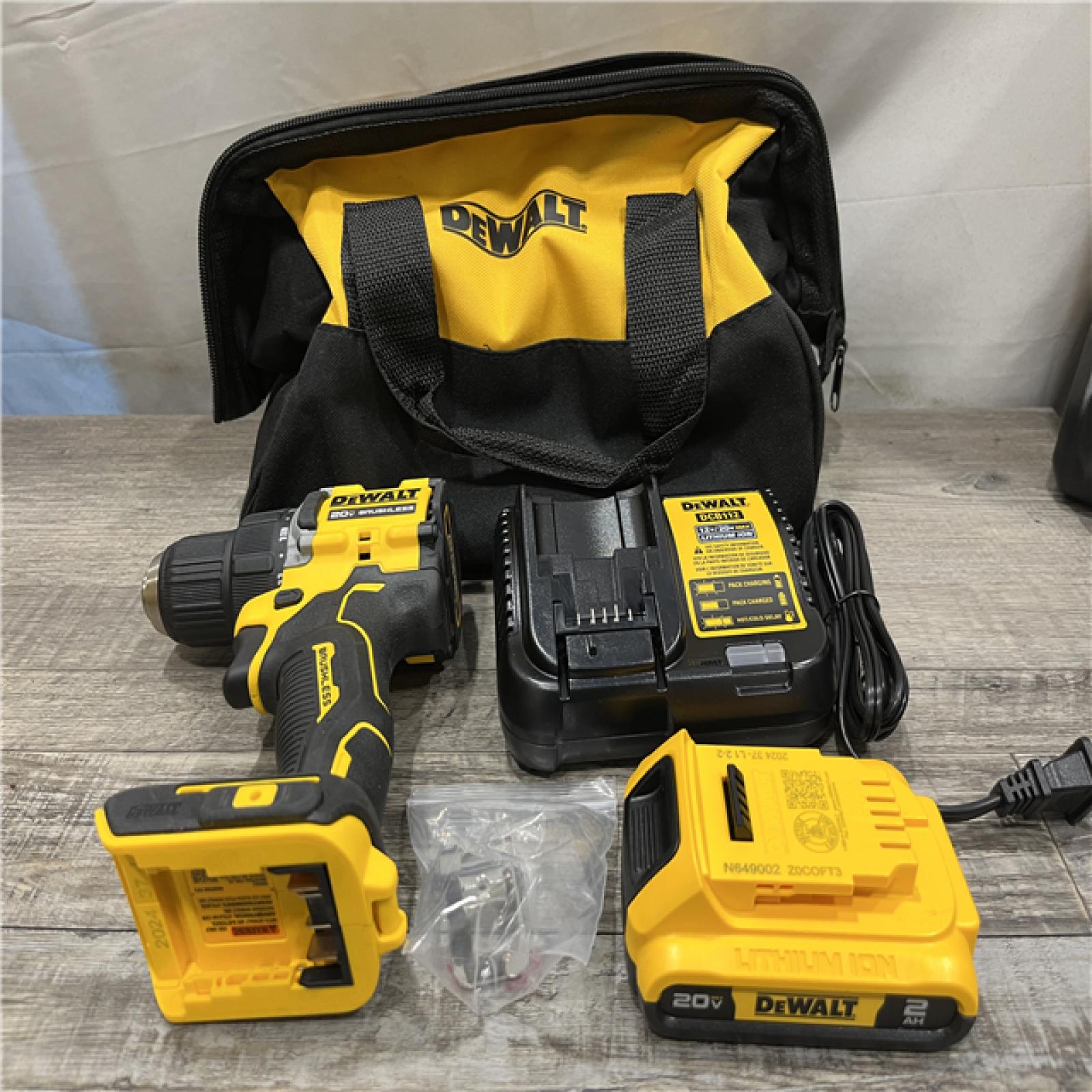 AS-IS DEWALT Atomic 20V Lithium-Ion Cordless Compact 1/2 in. Drill/Driver Kit