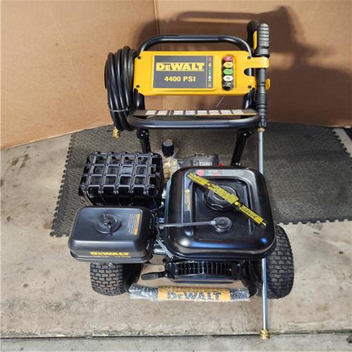 HOUSTON LOCATION - AS-IS (APPEARS LIKE NEW) DEWALT 4400 PSI 4.0 GPM Gas Cold Water Pressure Washer with 420cc Engine
