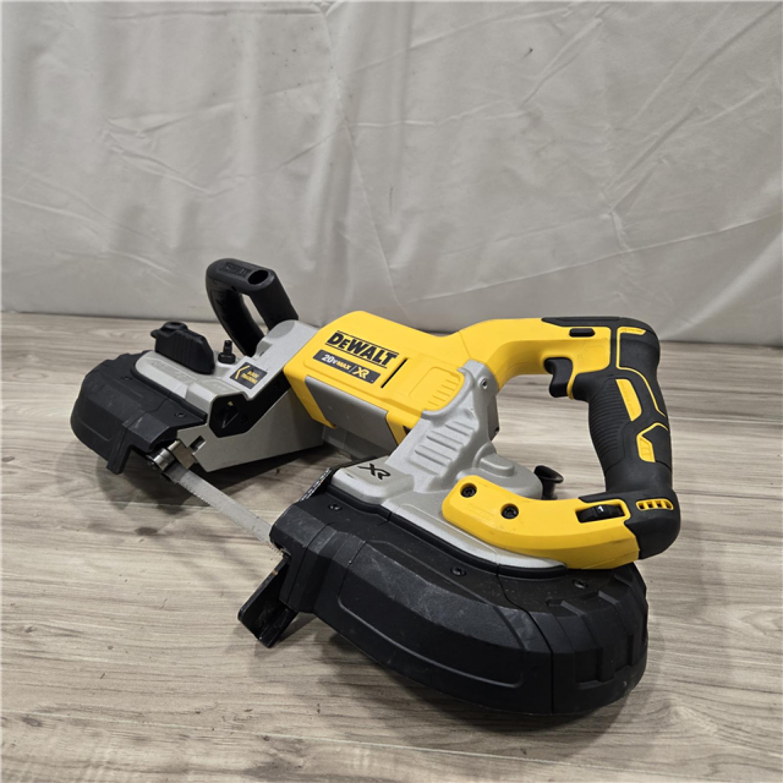 AS-IS DEWALT 20V MAX XR Cordless Li-Ion 5 Band Saw (TOOL ONLY)
