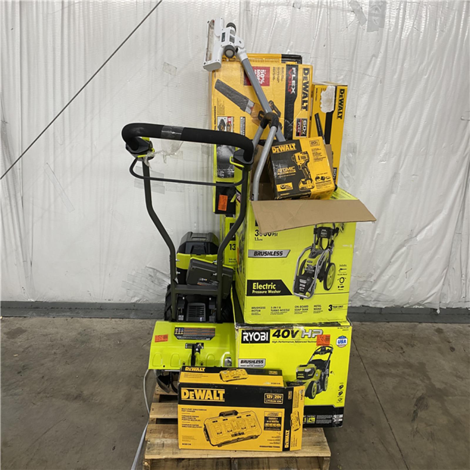 Houston Location AS IS - Tool Pallet