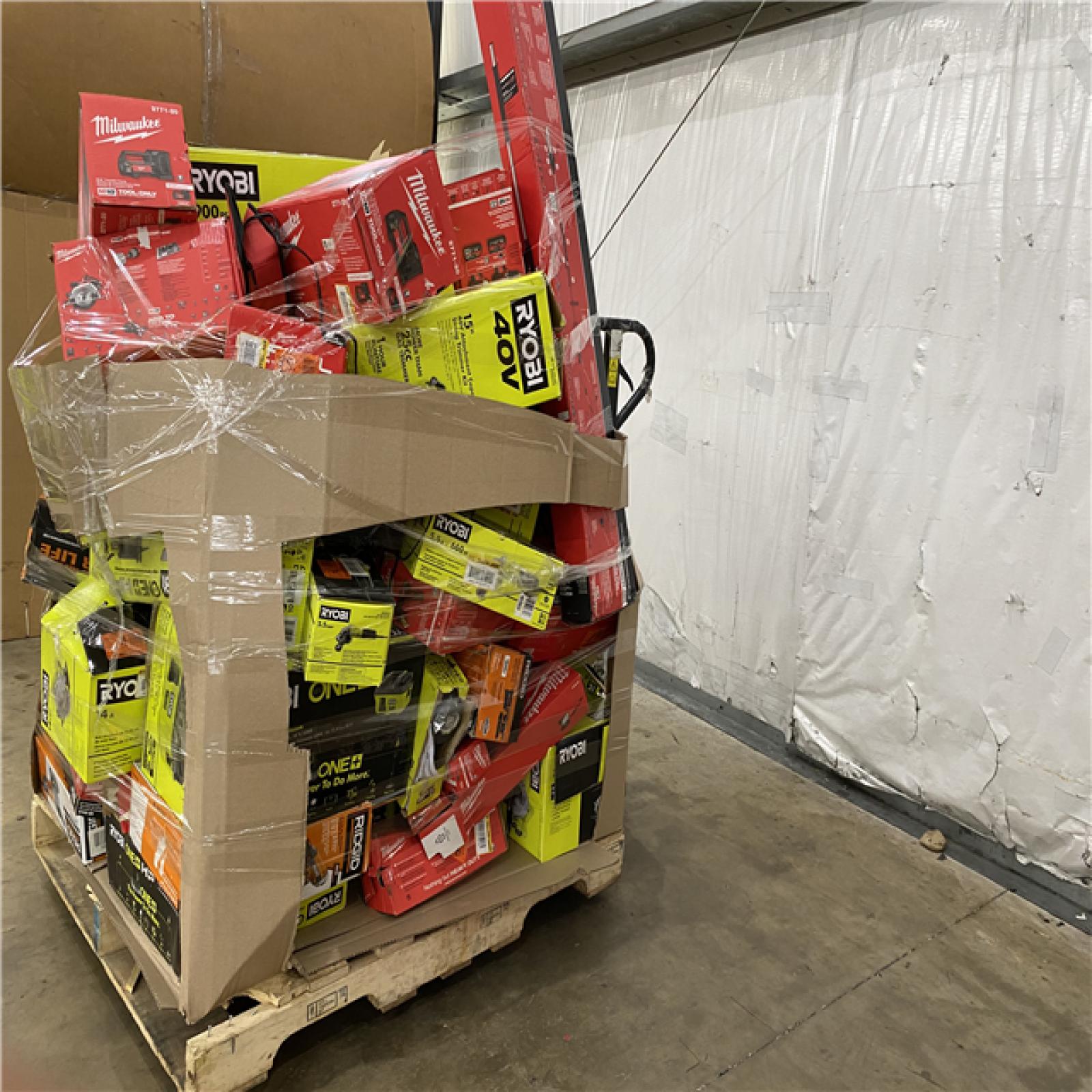 Houston Location AS IS - Tool Pallet
