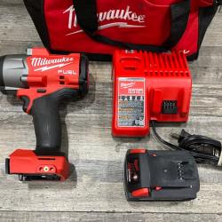 AS-IS Milwaukee FUEL 18V Lithium-Ion Brushless Cordless 1/2 in. Impact Wrench w/Friction Ring Kit