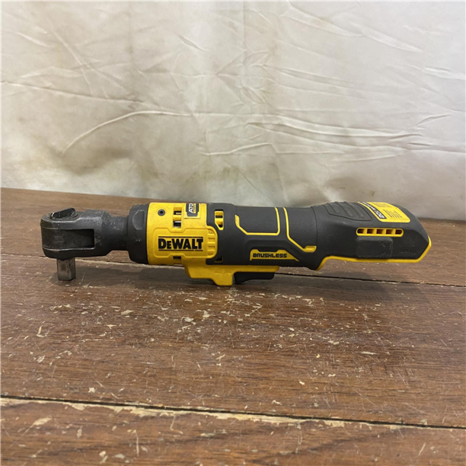 AS-IS ATOMIC 20V MAX Cordless 1/2 in. Ratchet (Tool Only)