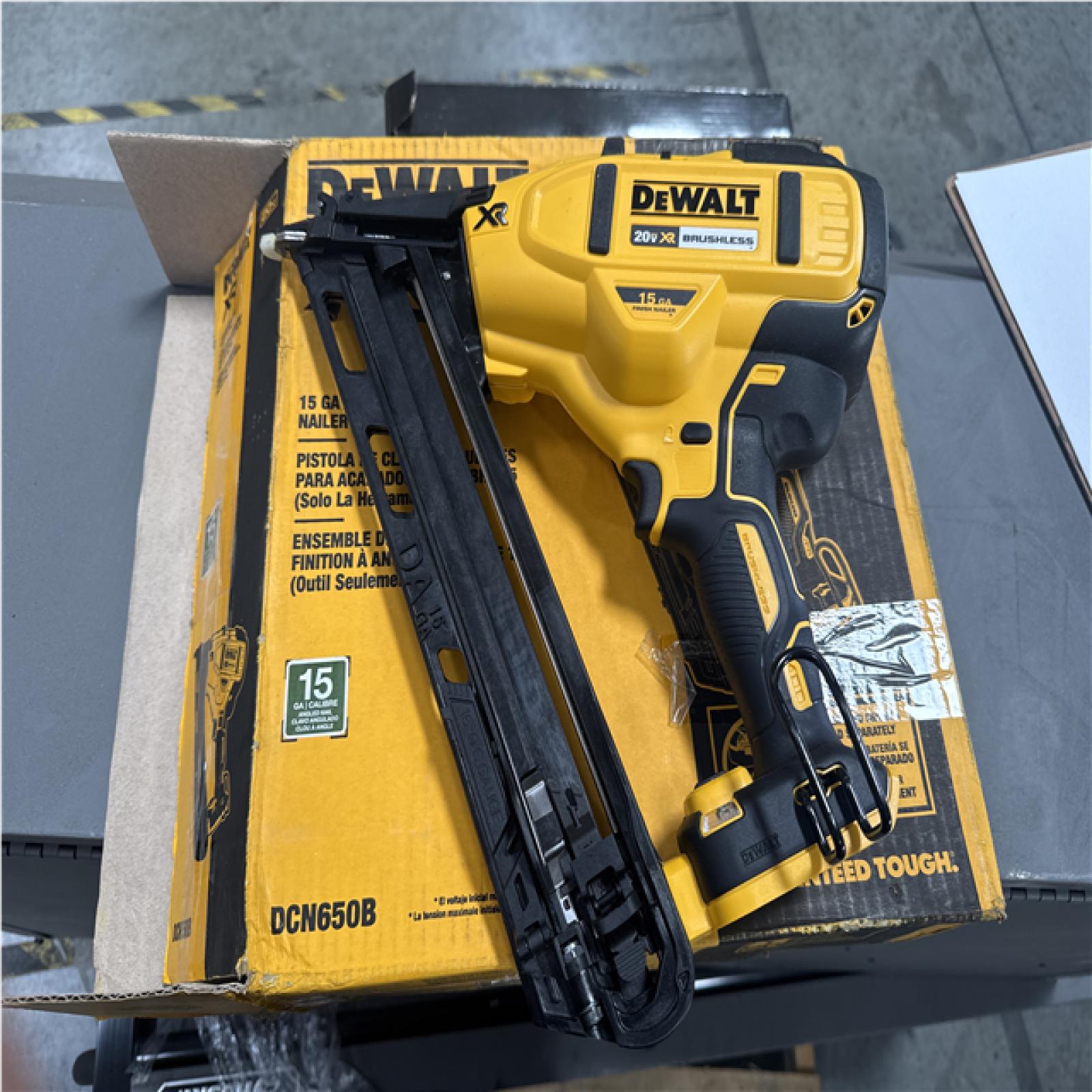 CALIFORNIA AS IS DEWALT 15 GA ANGLED FINISH NAILER TOOL ONLY