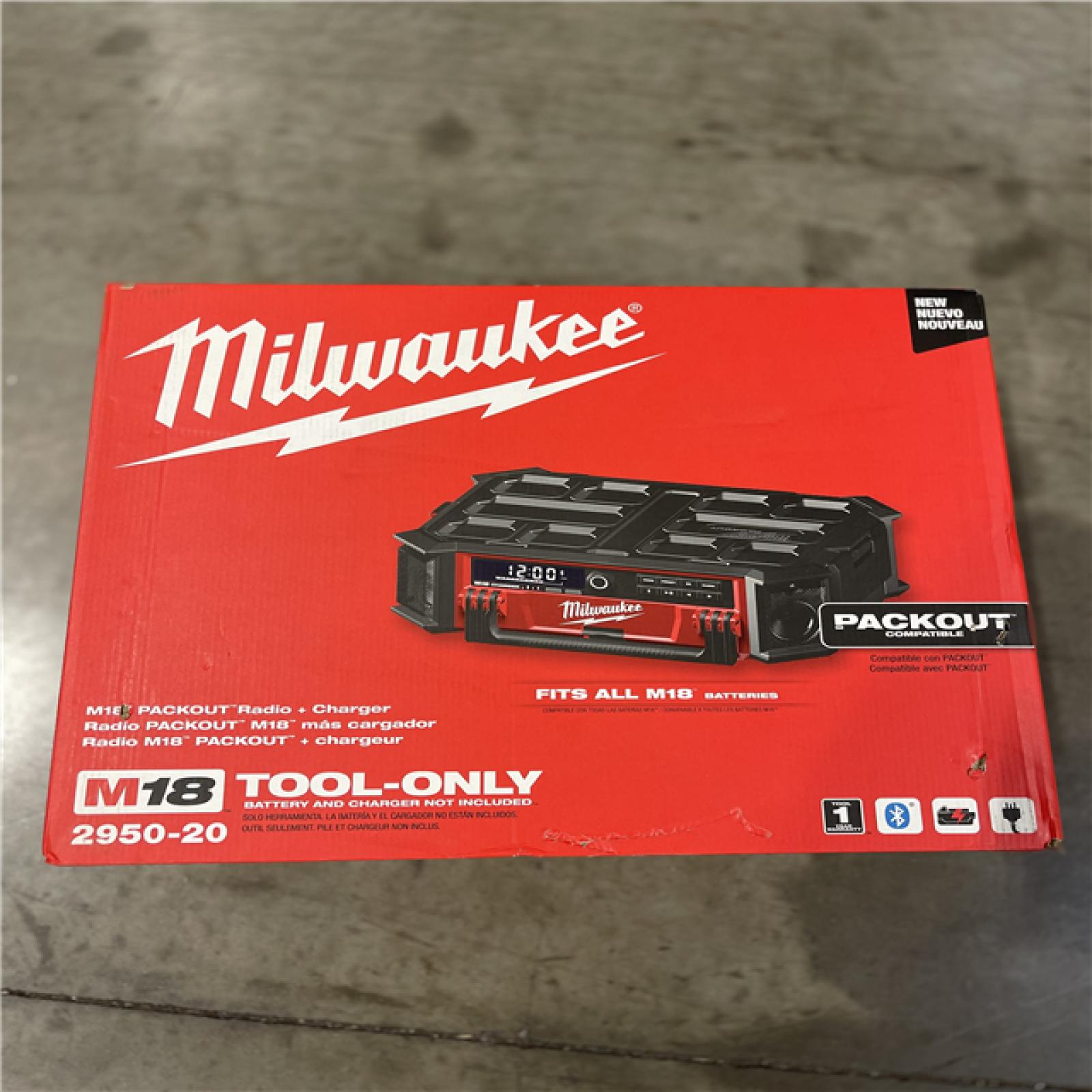 NEW!- Milwaukee M18 Lithium-Ion Cordless PACKOUT Radio/Speaker with Built-In Charger