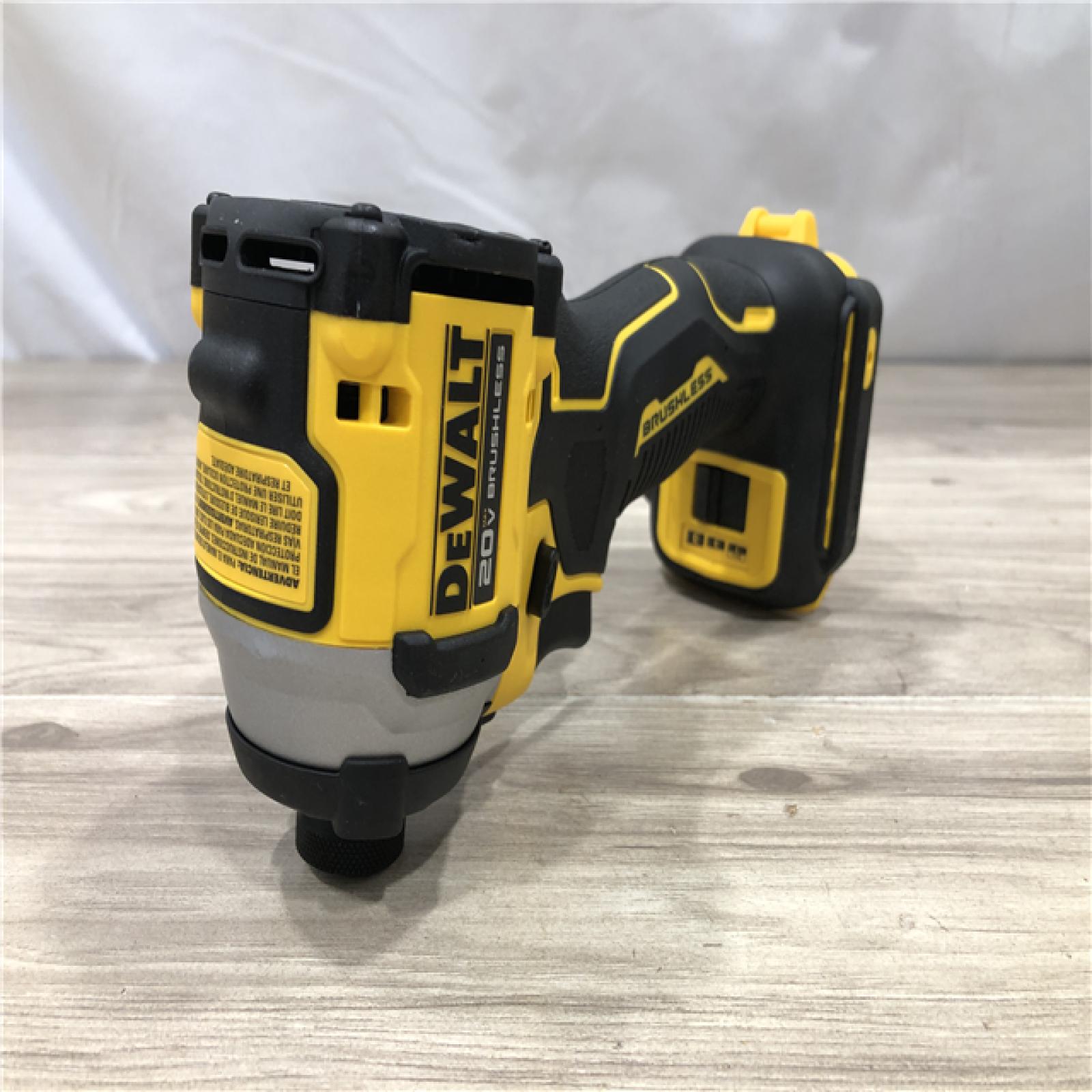 AS-IS DeWalt 20V MAX ATOMIC 1/4 in. Cordless 3-Speed Impact Driver Kit