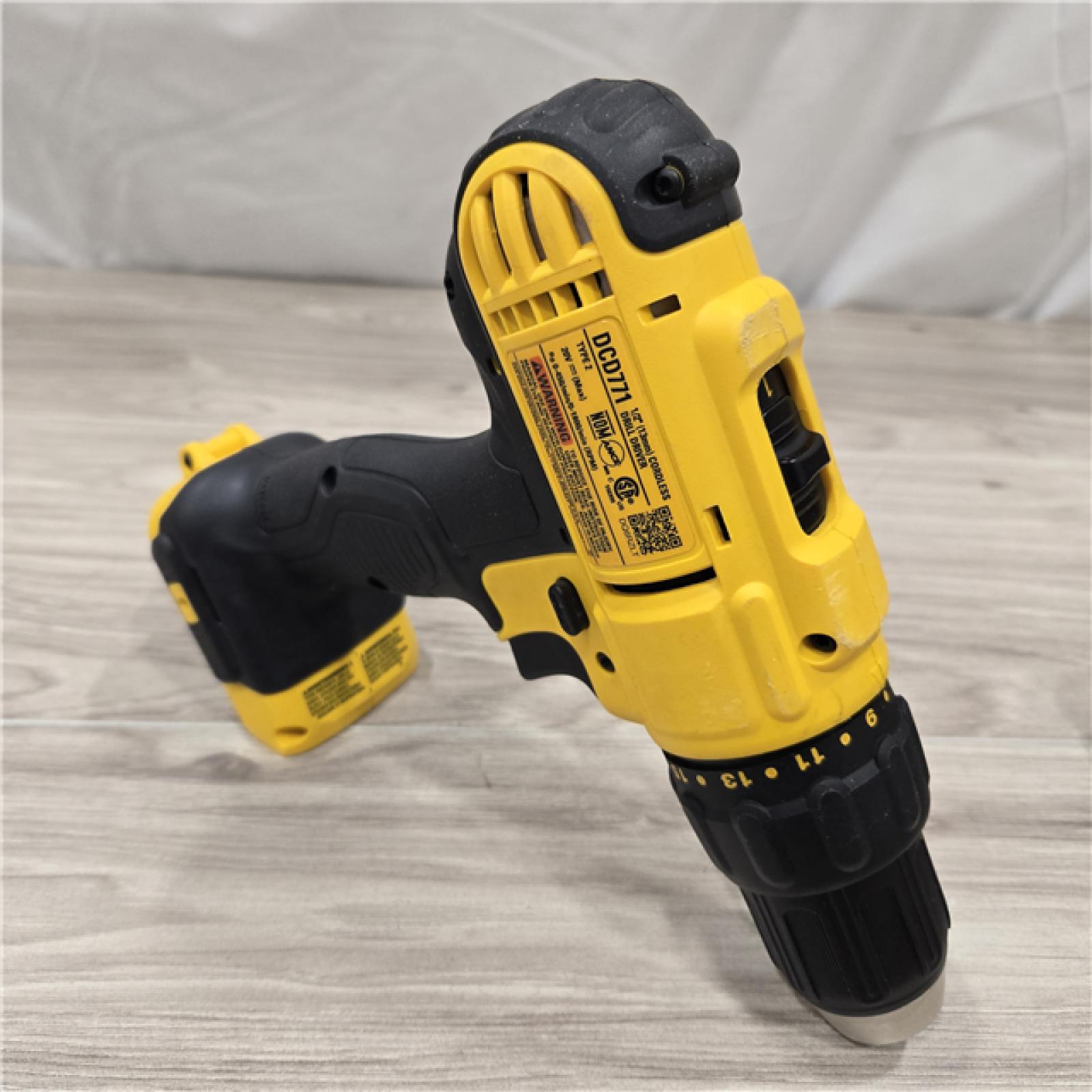 AS-IS DeWALT 20V MAX Cordless Drill Driver/Impact Driver Combo Kit
