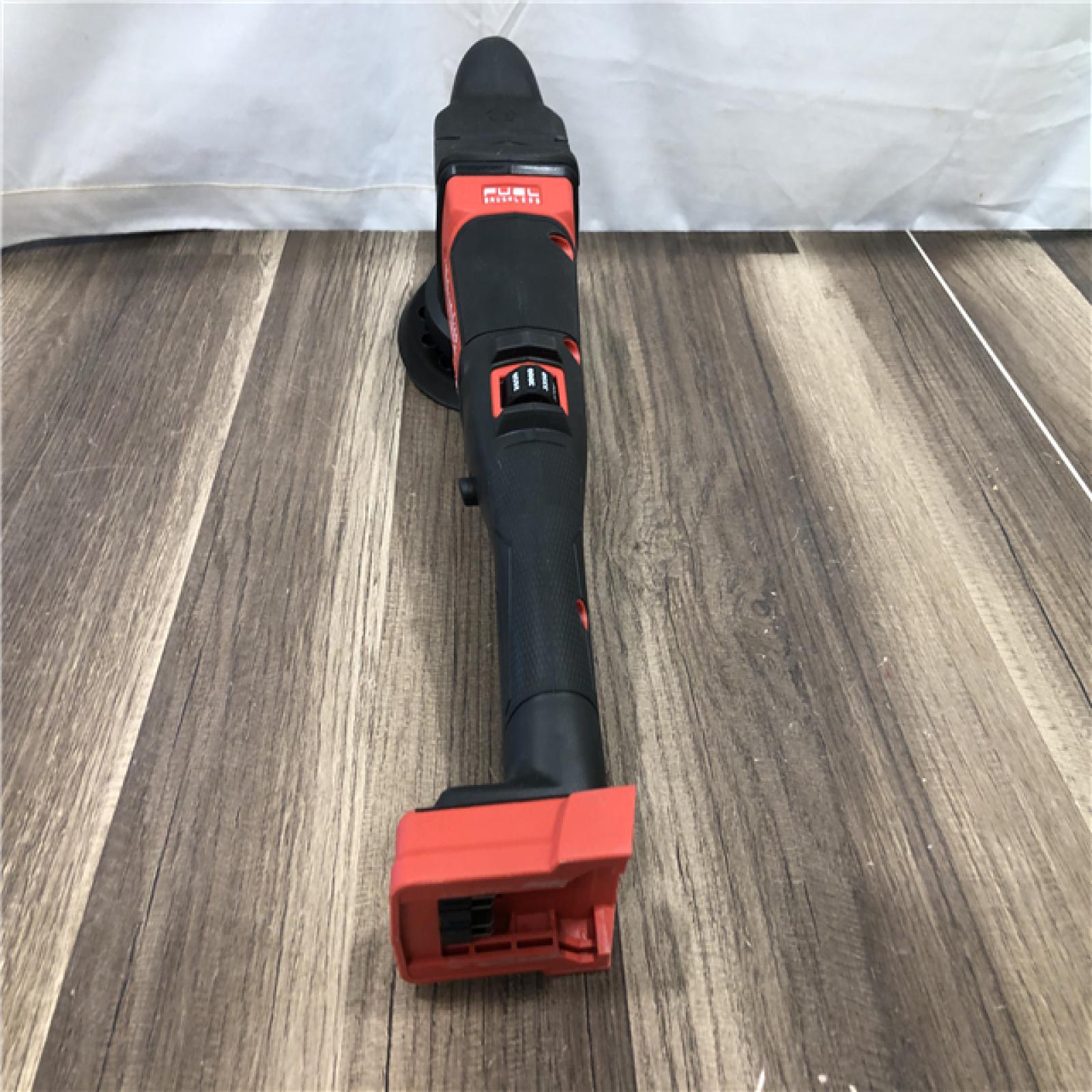 AS-IS Milwaukee FUEL18V Lithium-Ion Brushless Cordless 15MM DA Polisher (Tool-Only)
