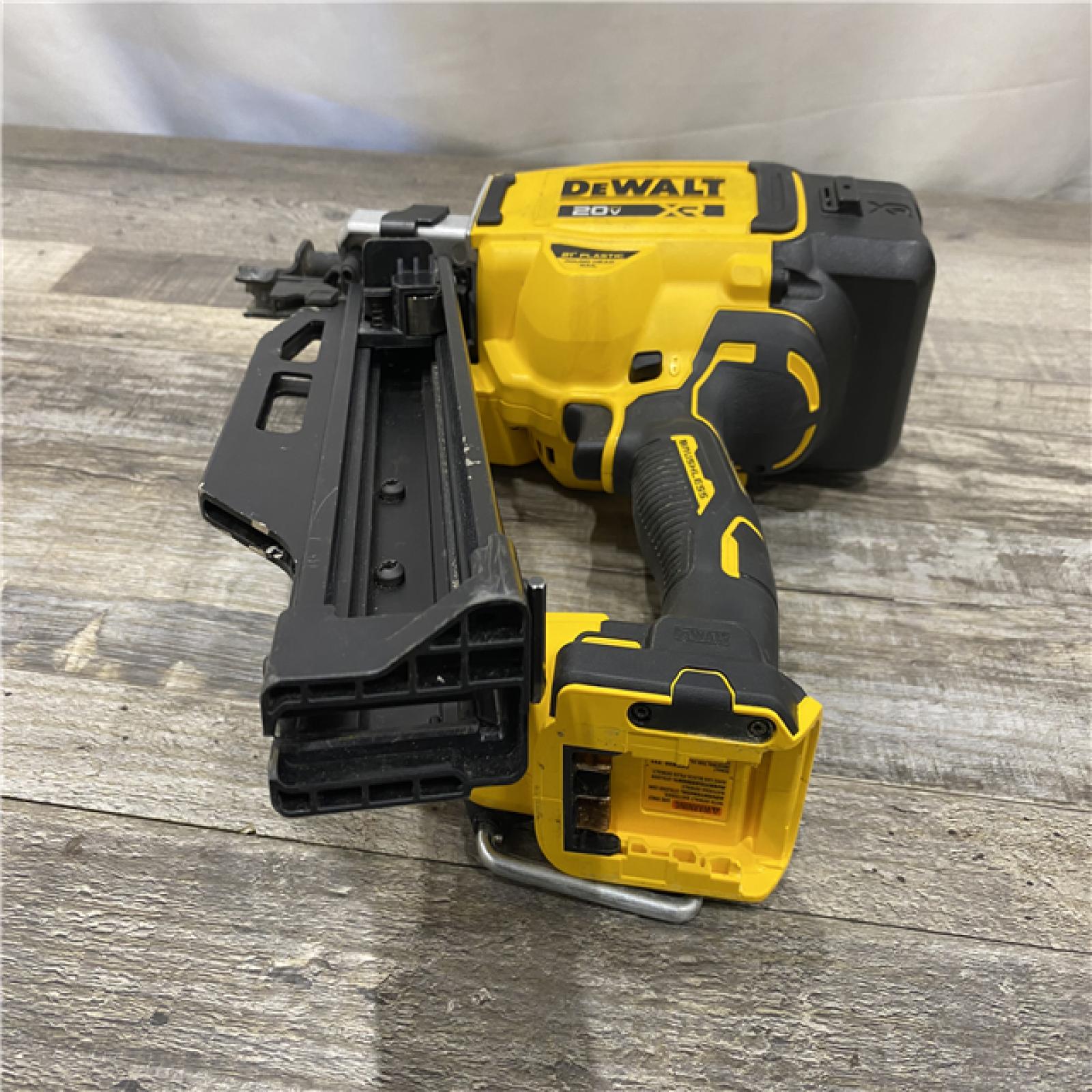 AS-IS DEWALT 20-Volt 21° Cordless Framing Nailer (Tool-Only)