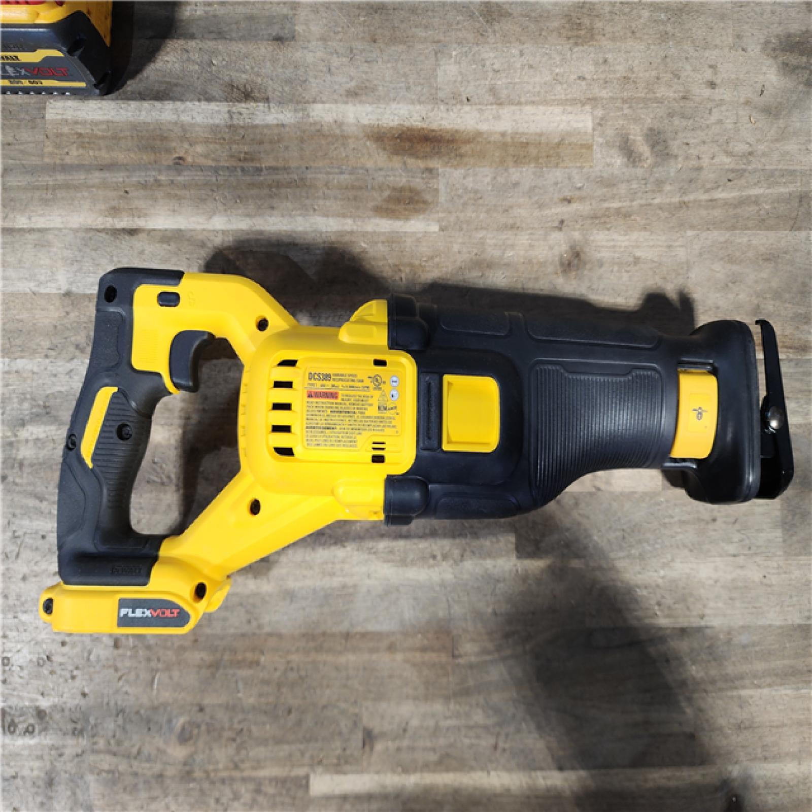 HOUSTON LOCATION - AS-IS FLEXVOLT 60V MAX Cordless Brushless Reciprocating Saw Kit with (1) FLEXVOLT 6.0Ah Battery