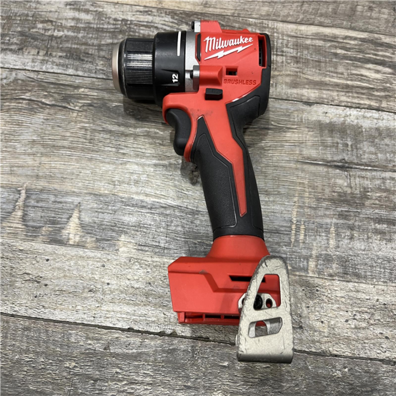 AS-IS Milwaukee 18V Lithium-Ion Brushless Cordless 1/2 in. Compact Drill/Driver Kit