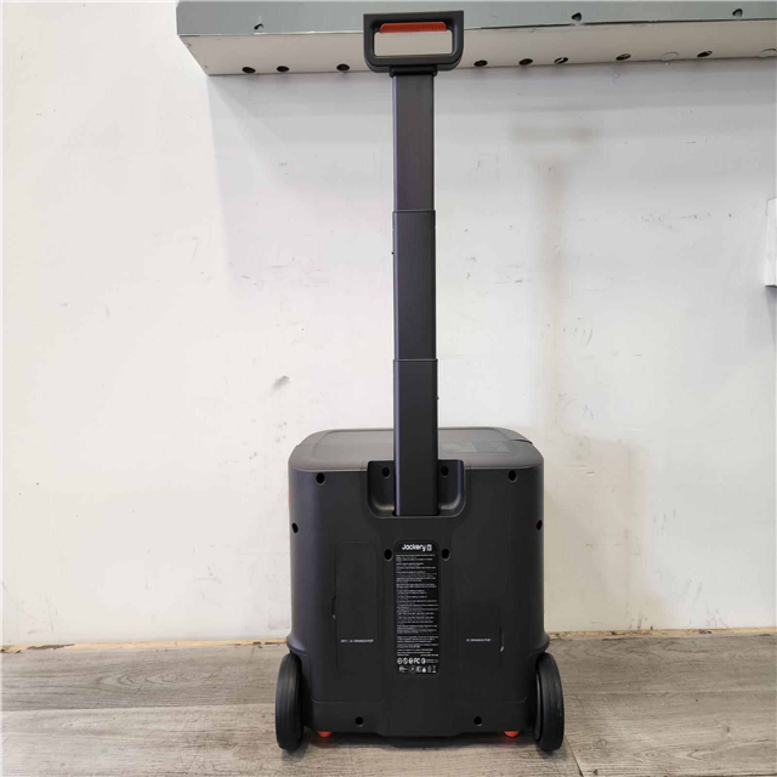 Phoenix Location NEW Jackery Solar Generator Explorer 2000 Plus 2042.8Wh/ 3000W Model No. Je-2000C