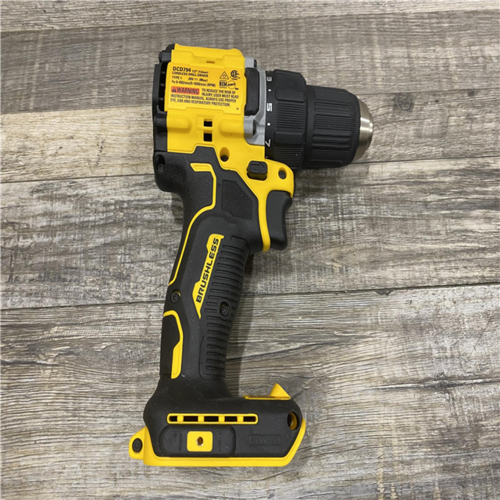 AS-IS DEWALT Atomic 20V Lithium-Ion Cordless Compact 1/2 in. Drill/Driver Kit