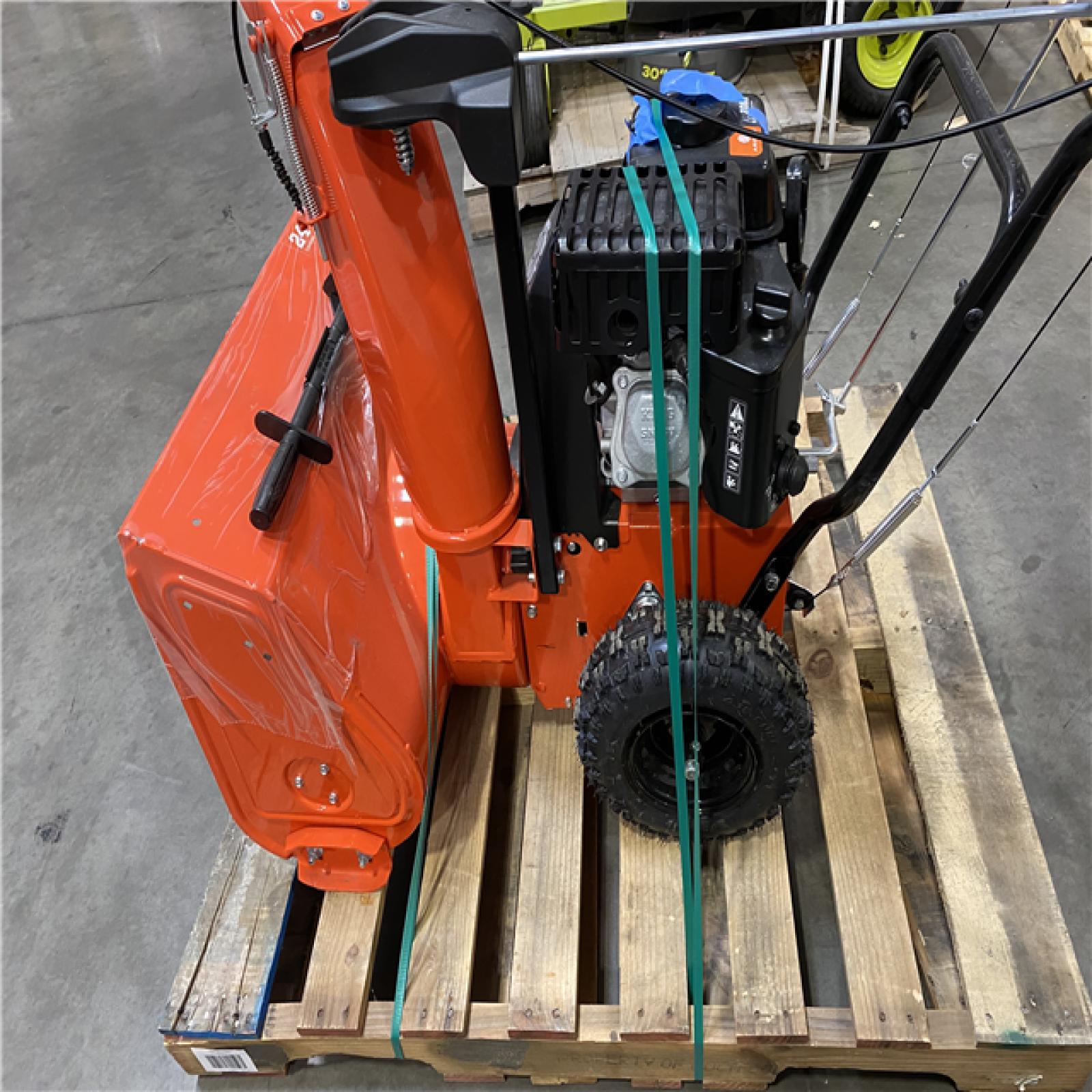 Dallas Location - As-Is Ariens Classic 24 in. 208cc Gas Snow Blower