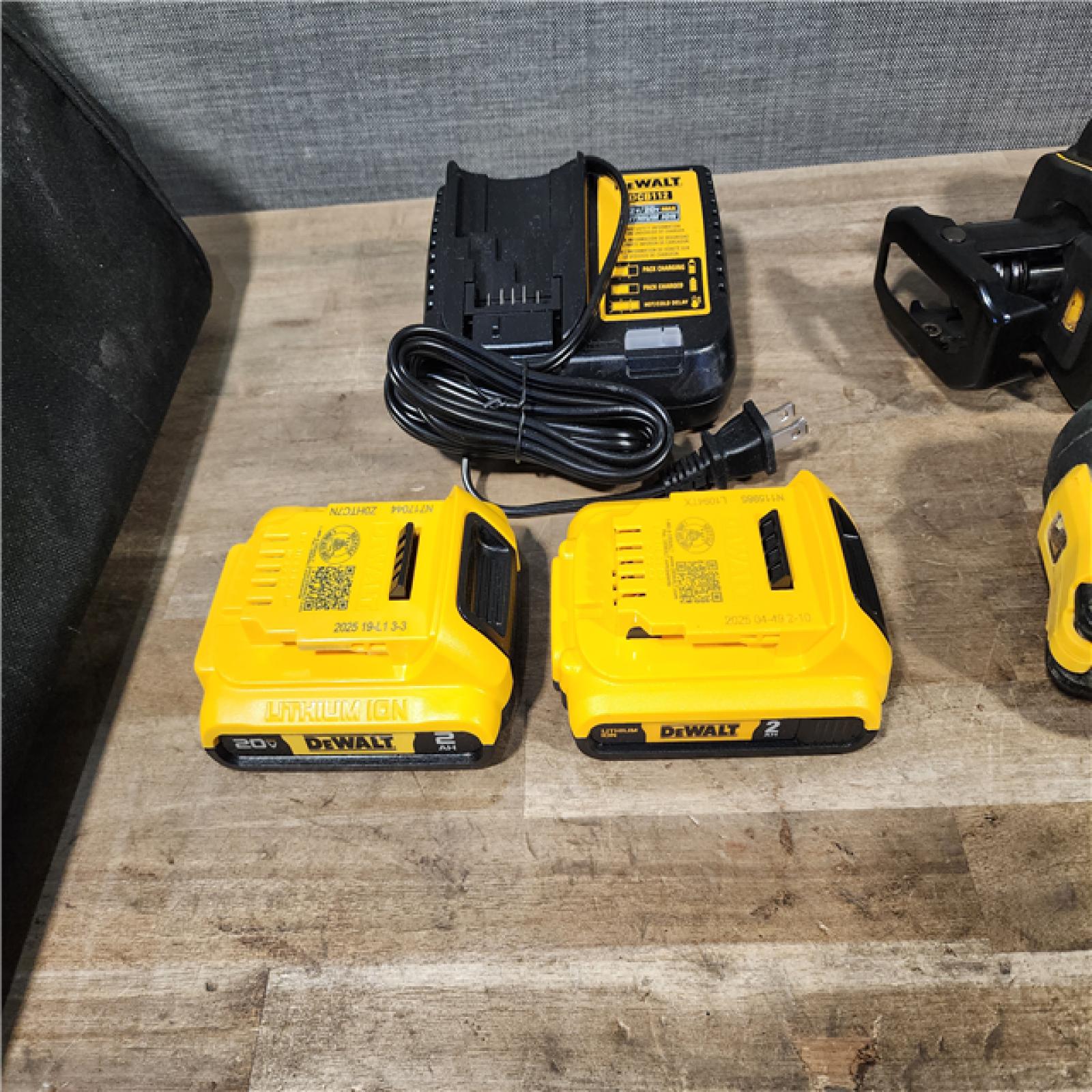 HOUSTON LOCATION - AS-IS DEWALT 4 TOOL COMBO KIT W/ (2) BATTERY & CHARGER