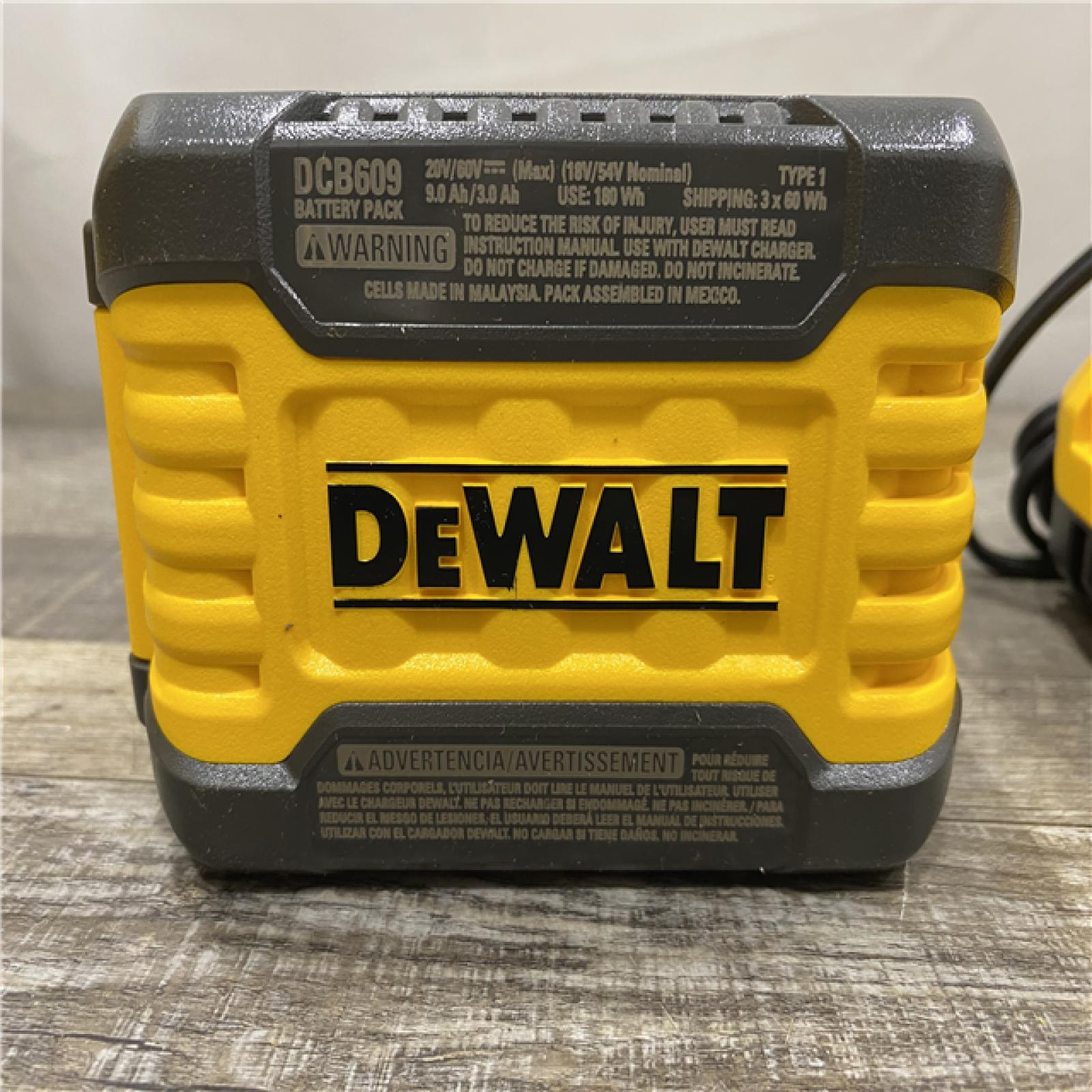 AS-IS DEWALT 20V/60V MAX FLEXVOLT Lithium-Ion 9.0Ah Battery and Charger Starter Kit