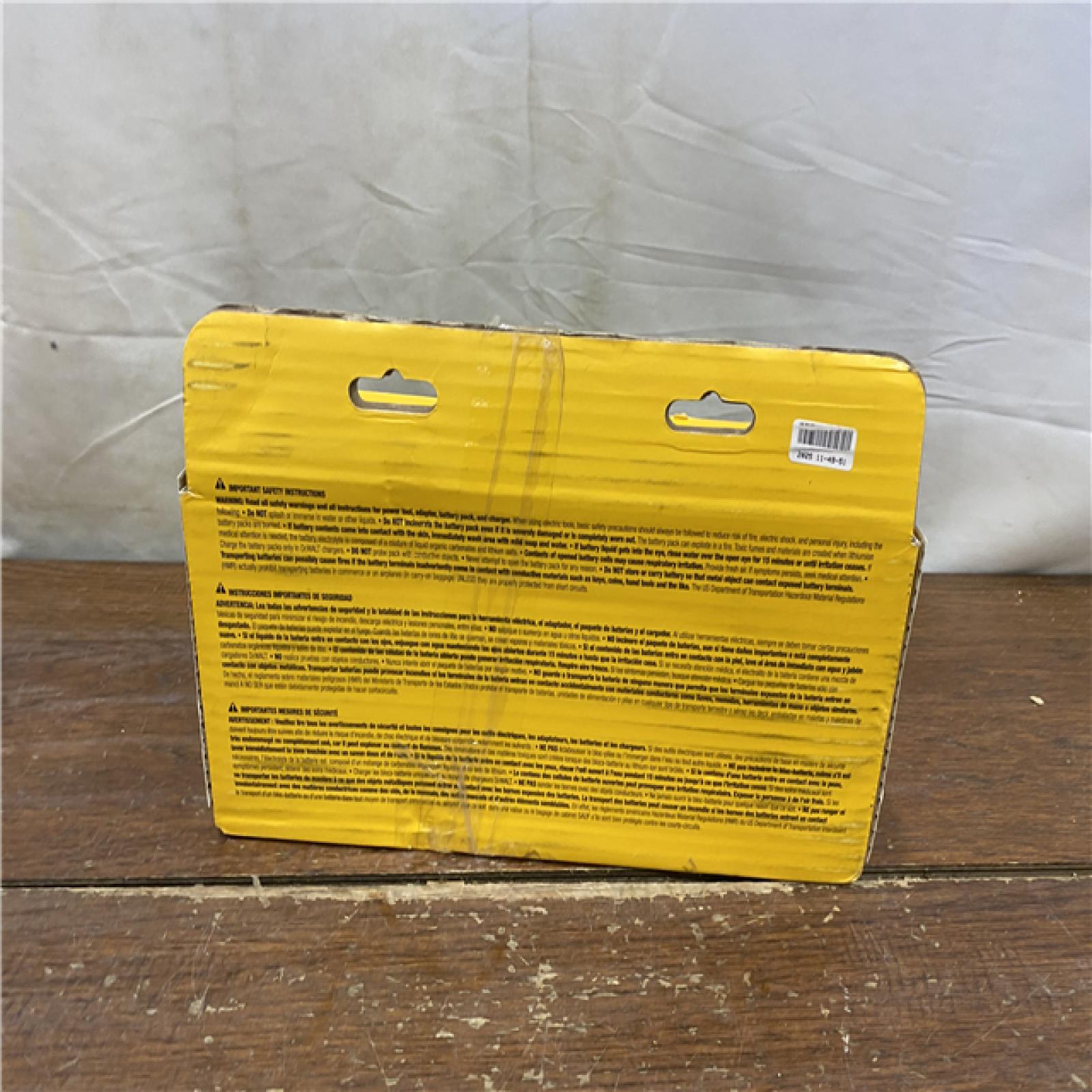 NEW Dewalt 20V Lithium-Ion 6.0Ah Battery Pack & Charger Kit, DCB206C