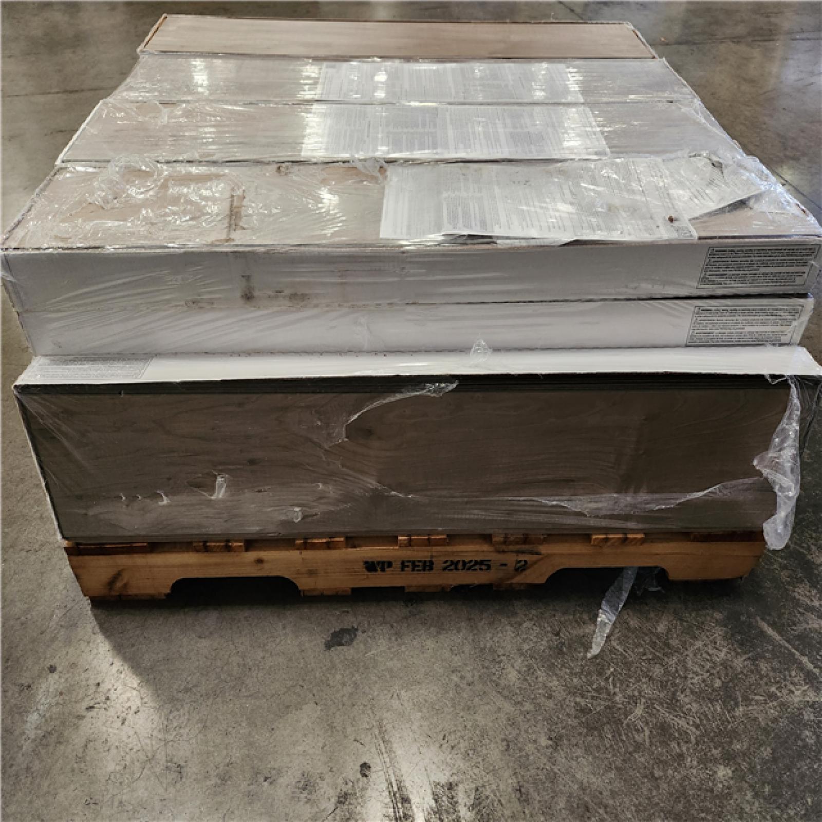 Phoenix NEW Krono Original Hampshire Spalted Maple 12 mm T x 8 in. W Waterproof Laminate Wood Flooring (333 sqft/21 case)
