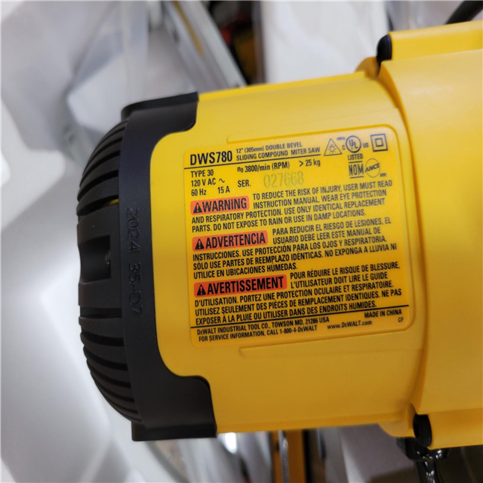 CALIFORNIA NEW DEWALT 12(305MM) DOUBLE-BEVEL COMPOUND MITER SAW