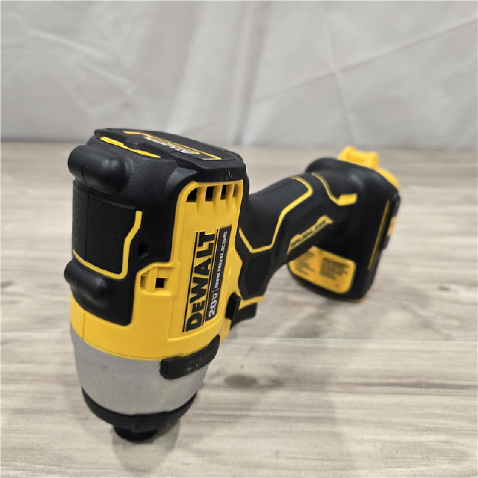AS-IS DeWALT ATOMIC 20V MAX Cordless Compact Impact Driver Kit