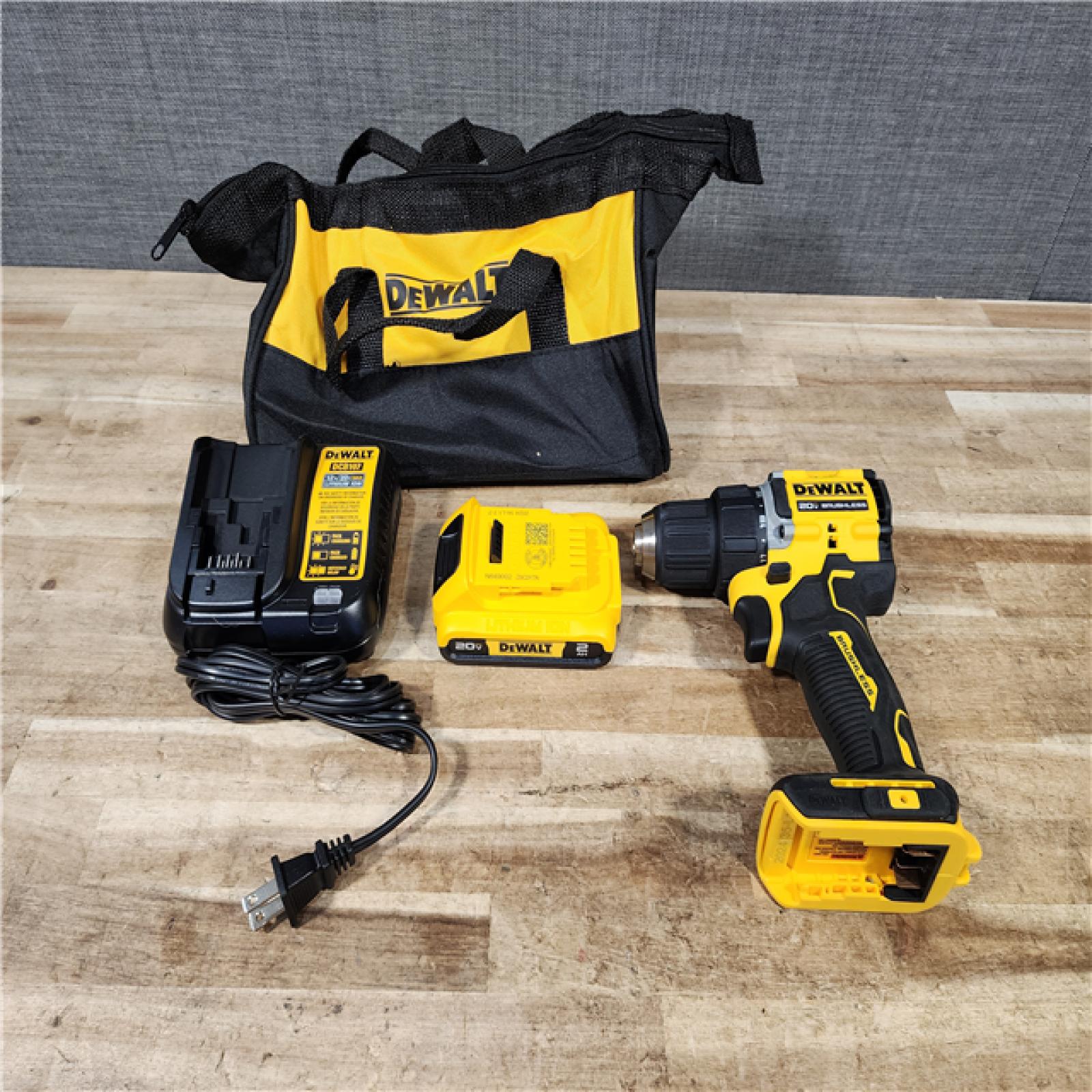 HOUSTON LOCATION - AS - IS DEWALT Atomic 20V Lithium-Ion Cordless Compact 1/2 in. Drill/Driver Kit