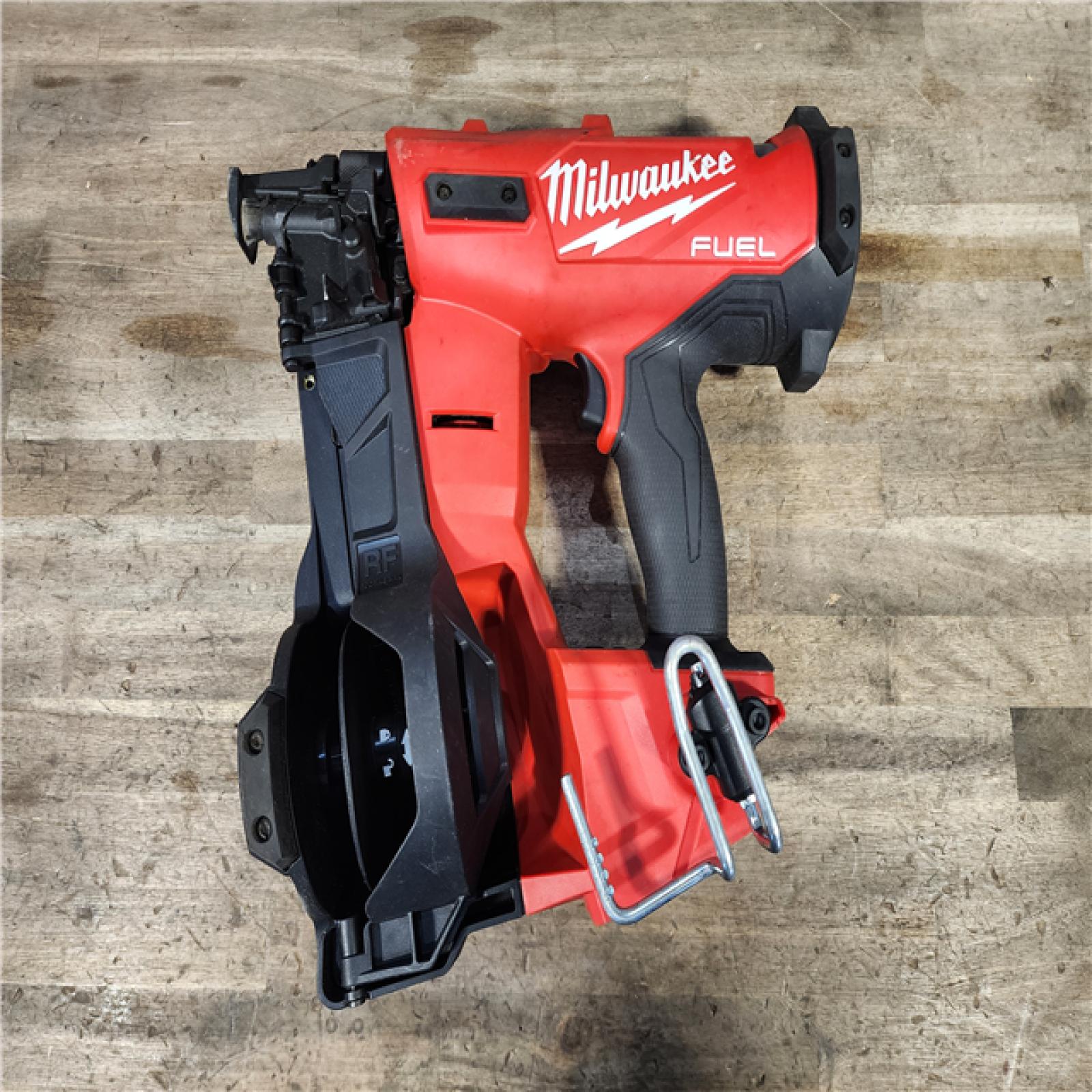 HOUSTON LOCATION - AS-IS Milwaukee M18 FUEL 18-Volt Lithium-Ion Brushless Cordless Coil Roofing Nailer (Tool Only)