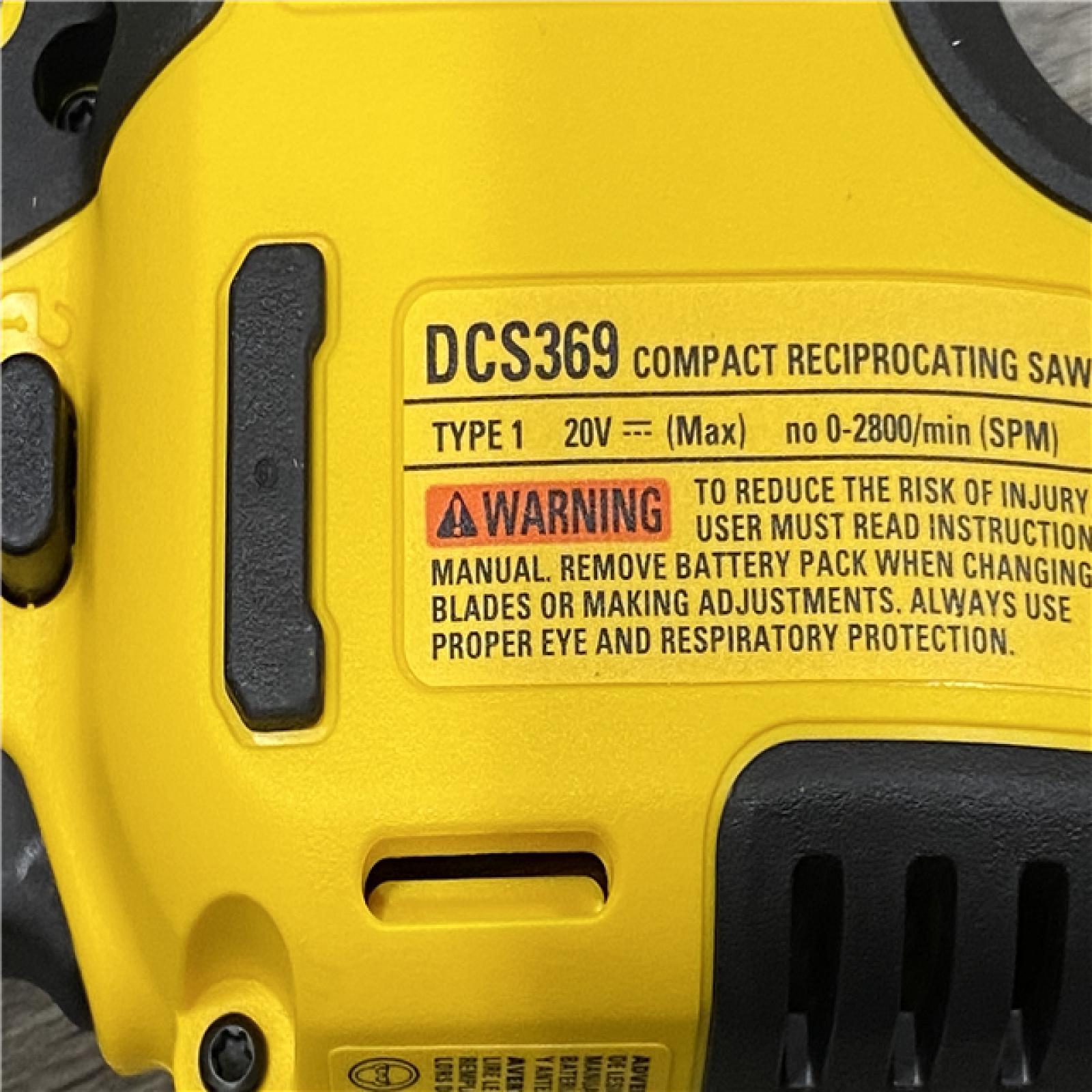 AS-IS DEWALT ATOMIC 20-Volt Lithium-Ion Cordless Brushless (4-Tool) Combo Kit