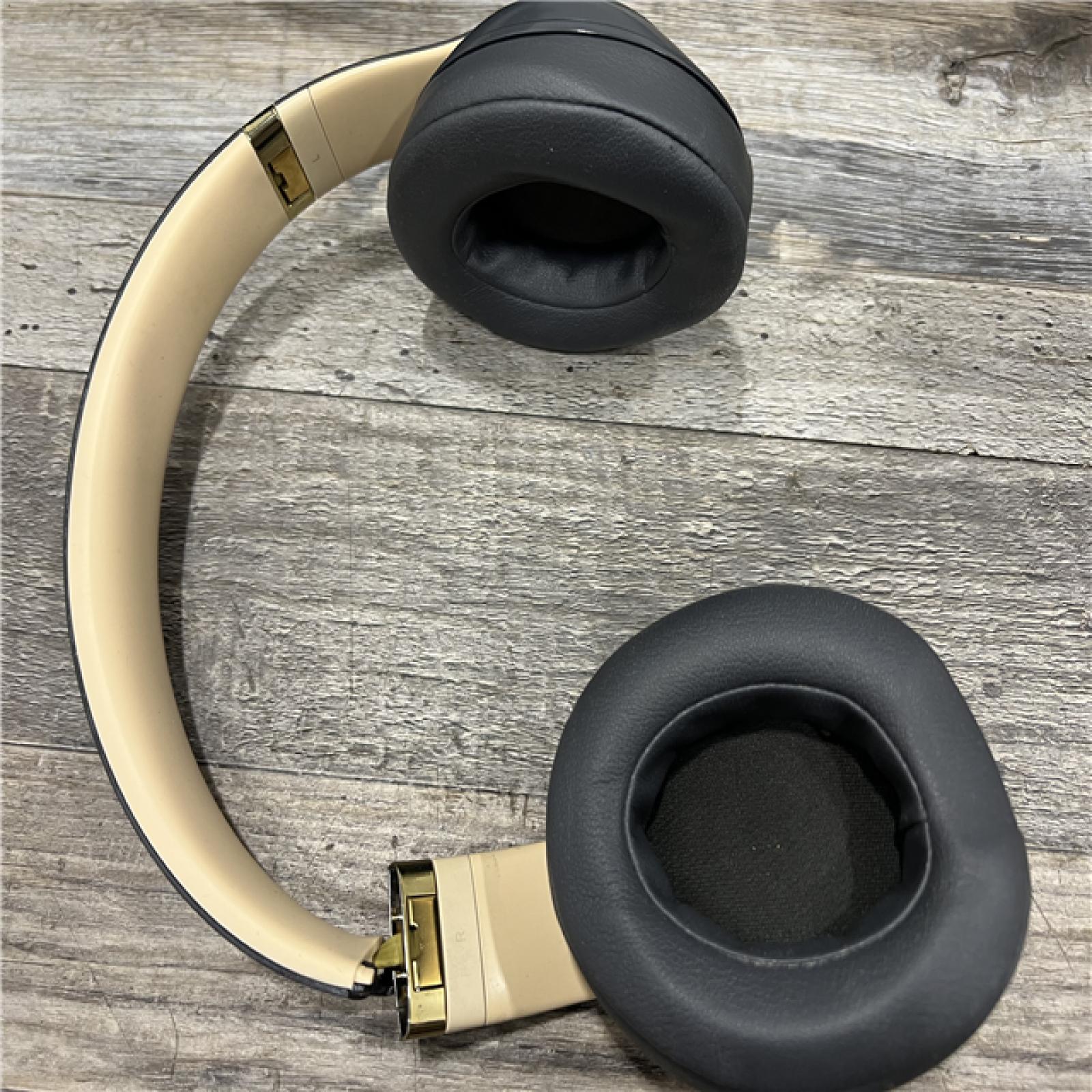 AS-IS Beats - Studio³ Wireless Noise Cancelling Headphones - Shadow Gray