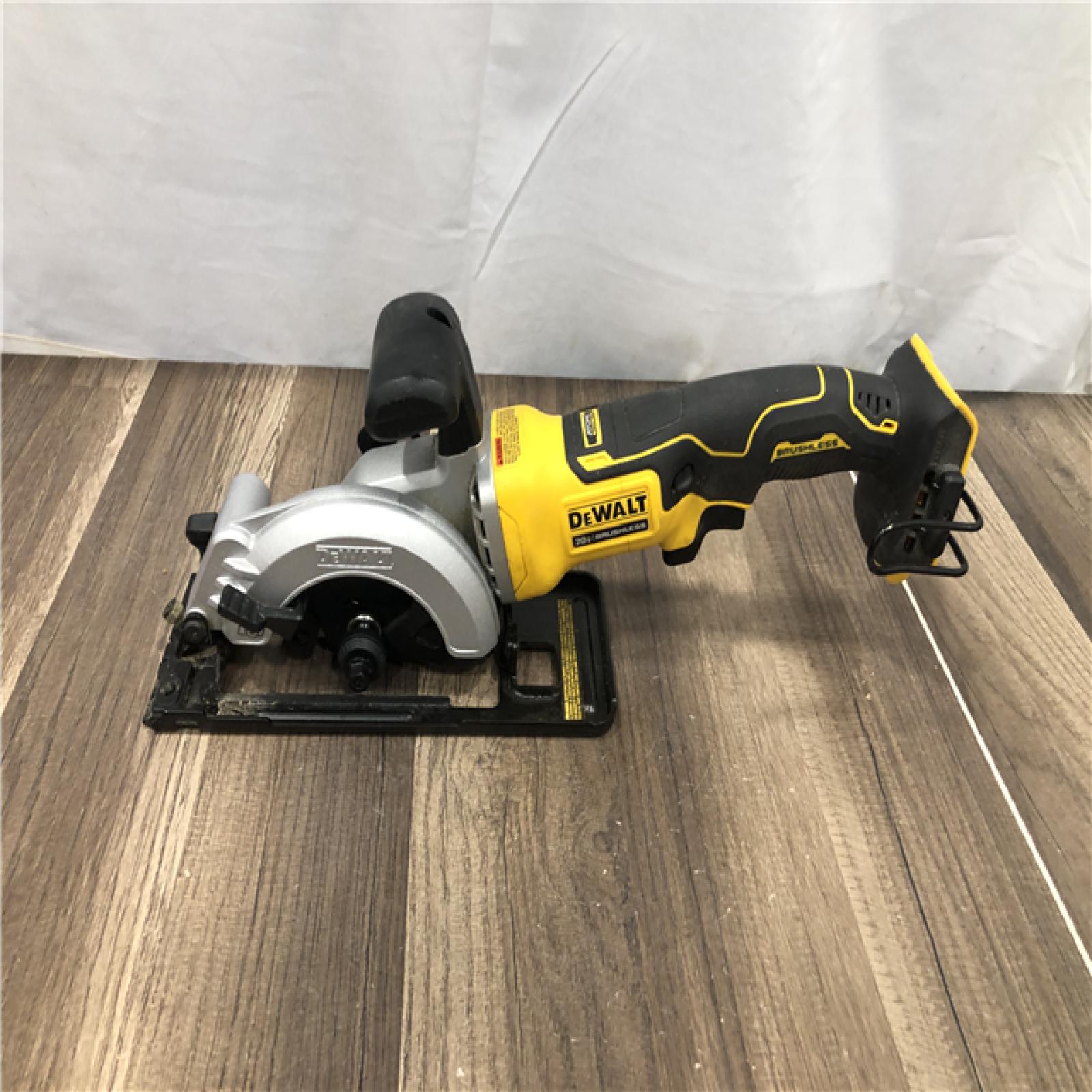 AS-IS DEWALT ATOMIC 20V MAX Cordless Brushless 4-1/2 in. Circular Saw (Tool Only)