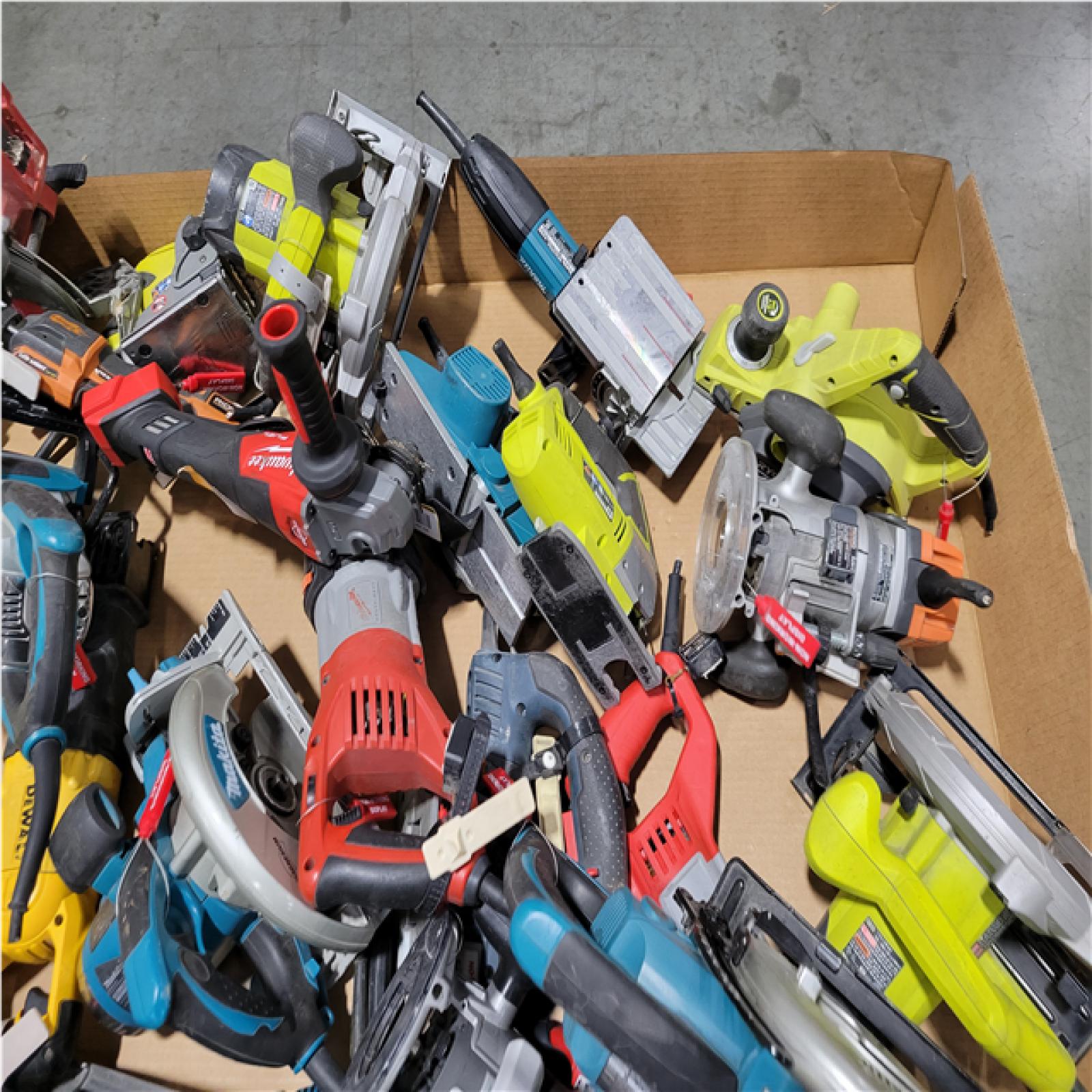 CALIFORNIA AS-IS MIXED DISPLAY TOOLS (CUT POWER CORDS)