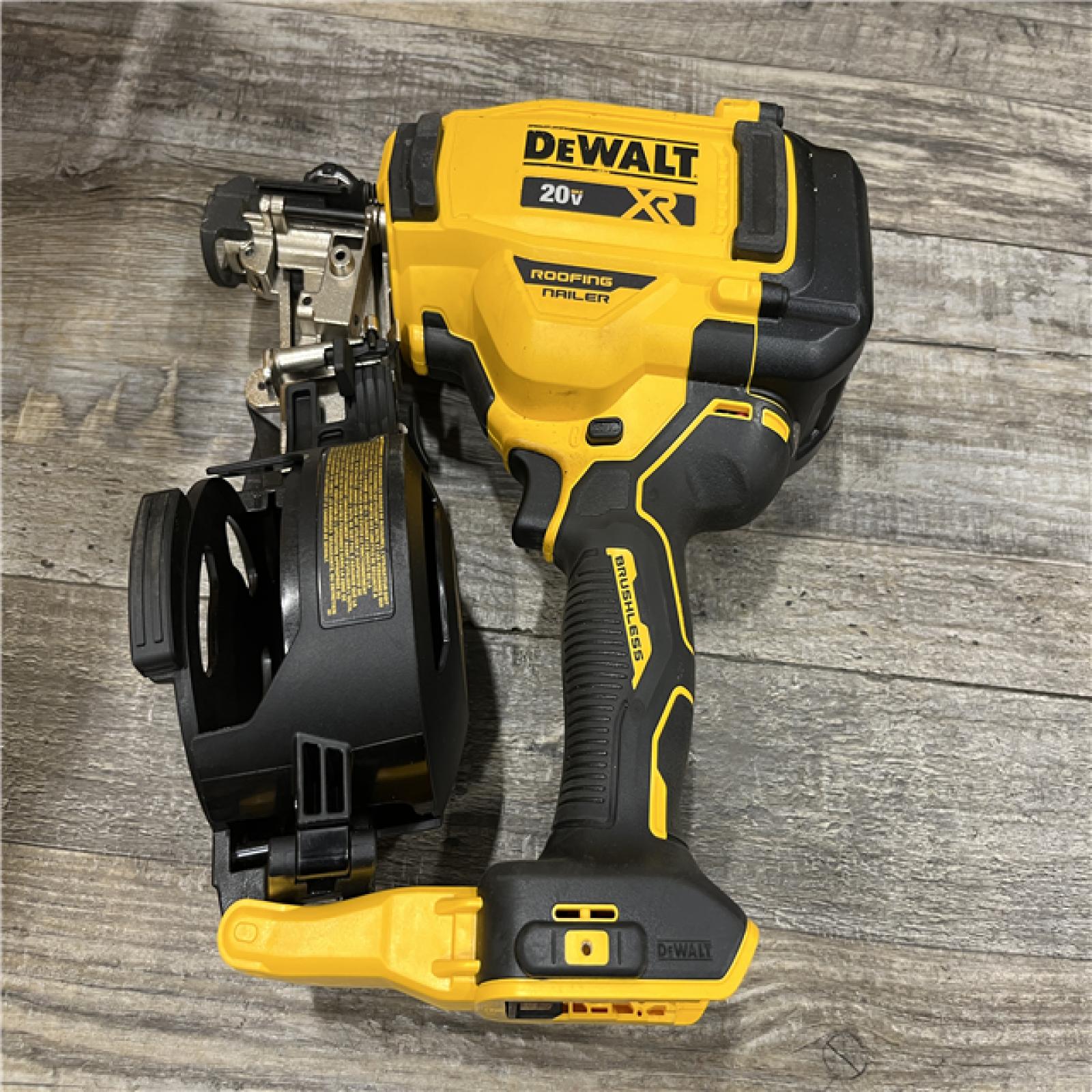 AS-IS DEWALT 20V MAX Lithium-Ion 15-Degree Electric Cordless Roofing Nailer Kit