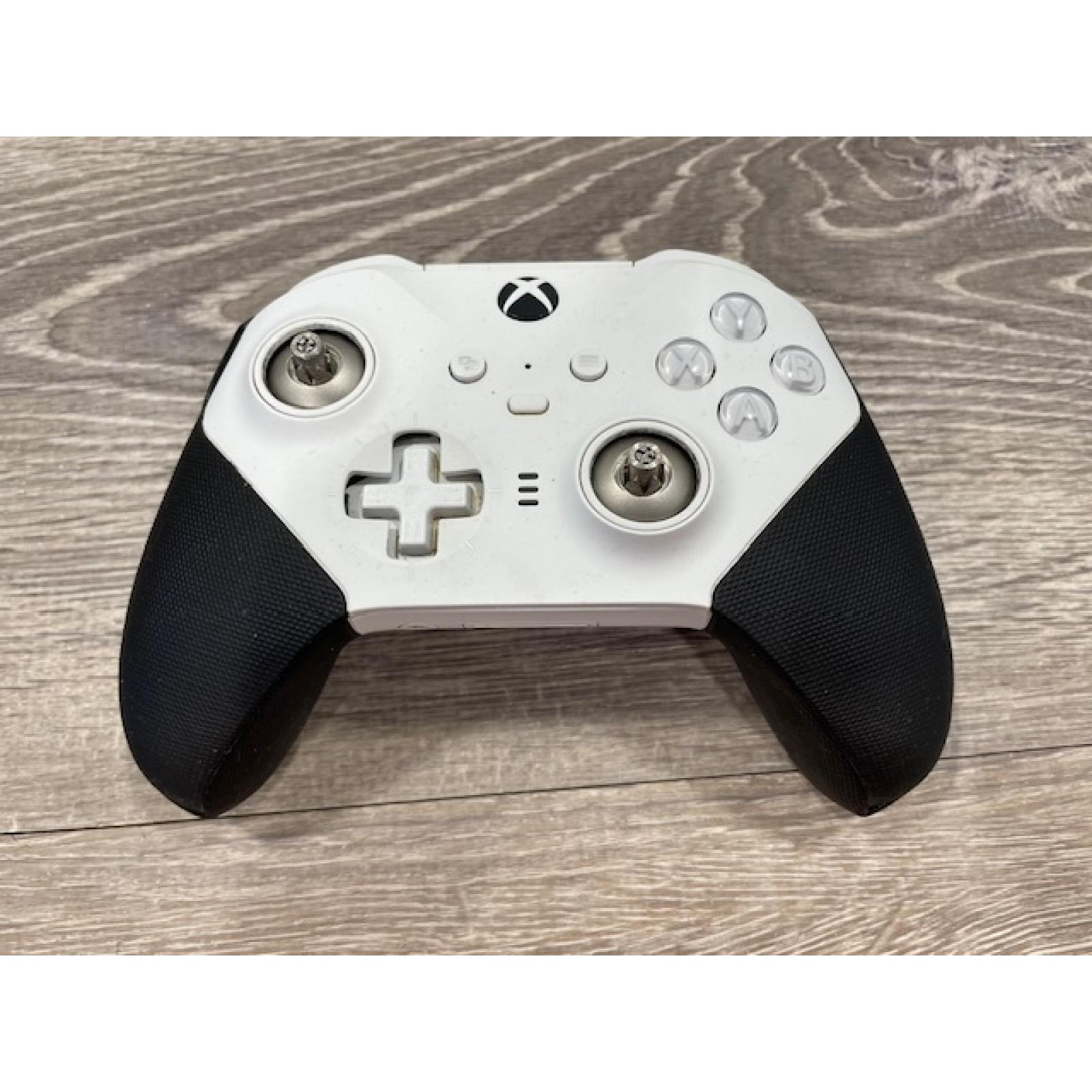 AS-IS Microsoft Elite Wireless Controller Series 2 for Xbox Series X  Xbox Series S  Xbox One in White