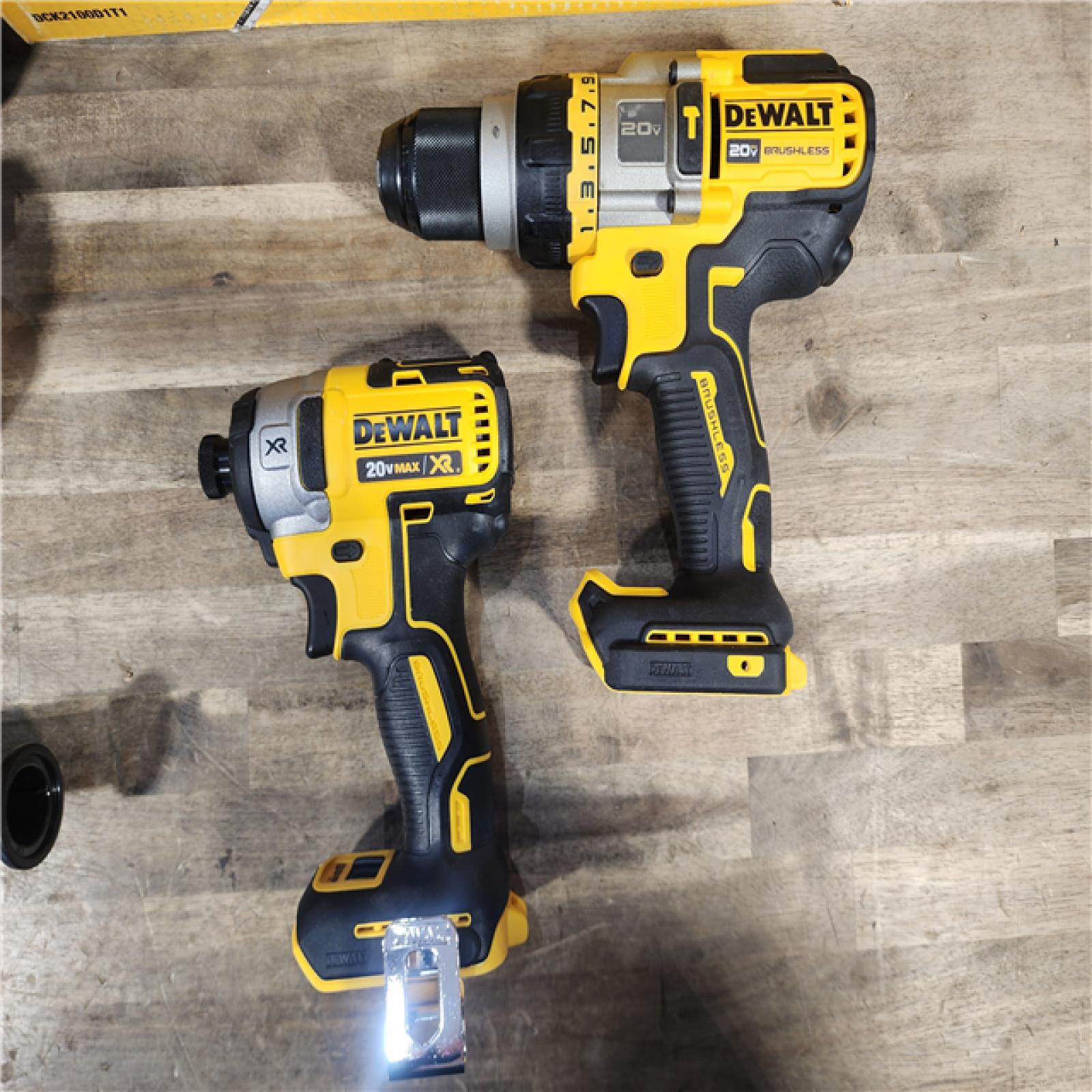 HOUSTON LOCATION - AS-IS DEWALT 20V MAX Cordless Brushless Hammer Drill/Driver 2 Tool Combo Kit with FLEXVOLT ADVANTAGE