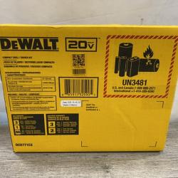 NEW - DEWALT 20V MAX Cordless 1/2 in. Drill/Driver Kit