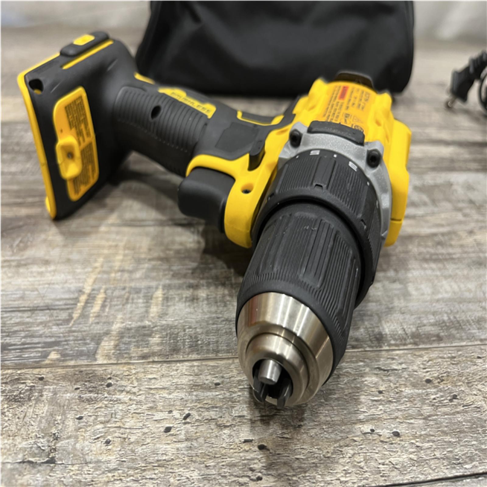 AS-IS DEWALT Atomic 20V Lithium-Ion Cordless Compact 1/2 in. Drill/Driver Kit